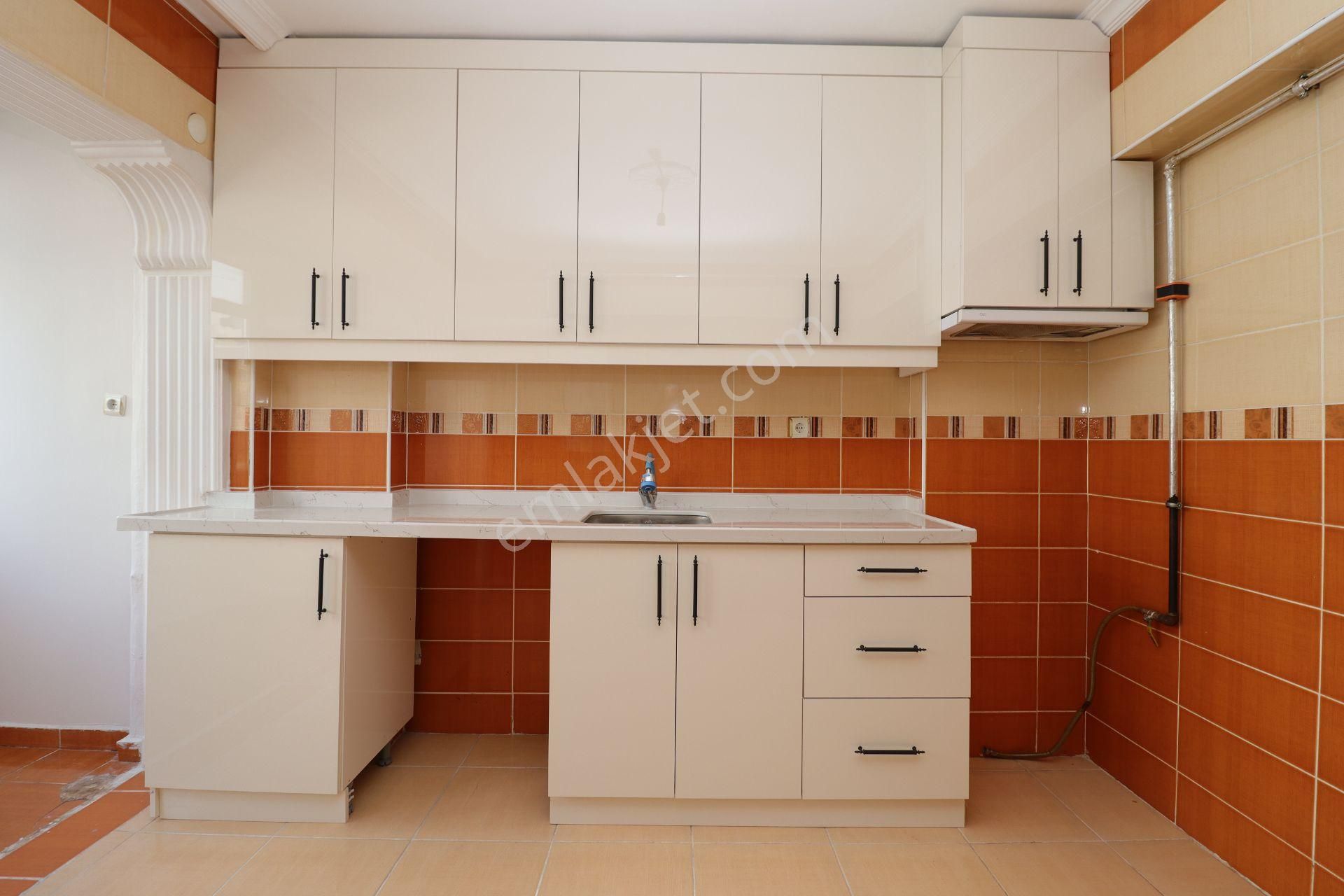 Akif'ten Elvankent Topçu'da 3+1 Ön Cephe Kiralık Daire - Görsel 4