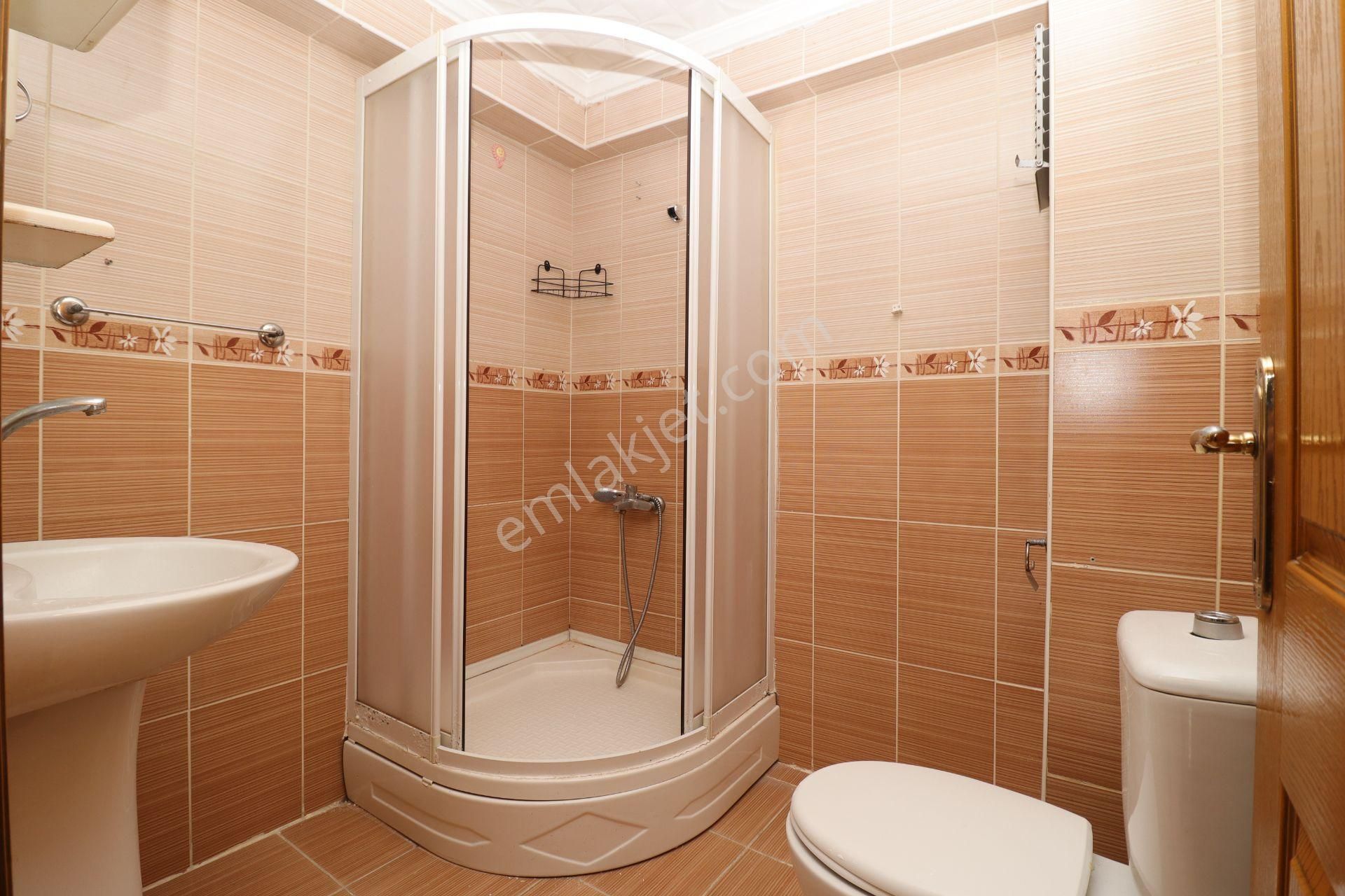 Akif'ten Elvankent Topçu'da 3+1 Ön Cephe Kiralık Daire - Görsel 23