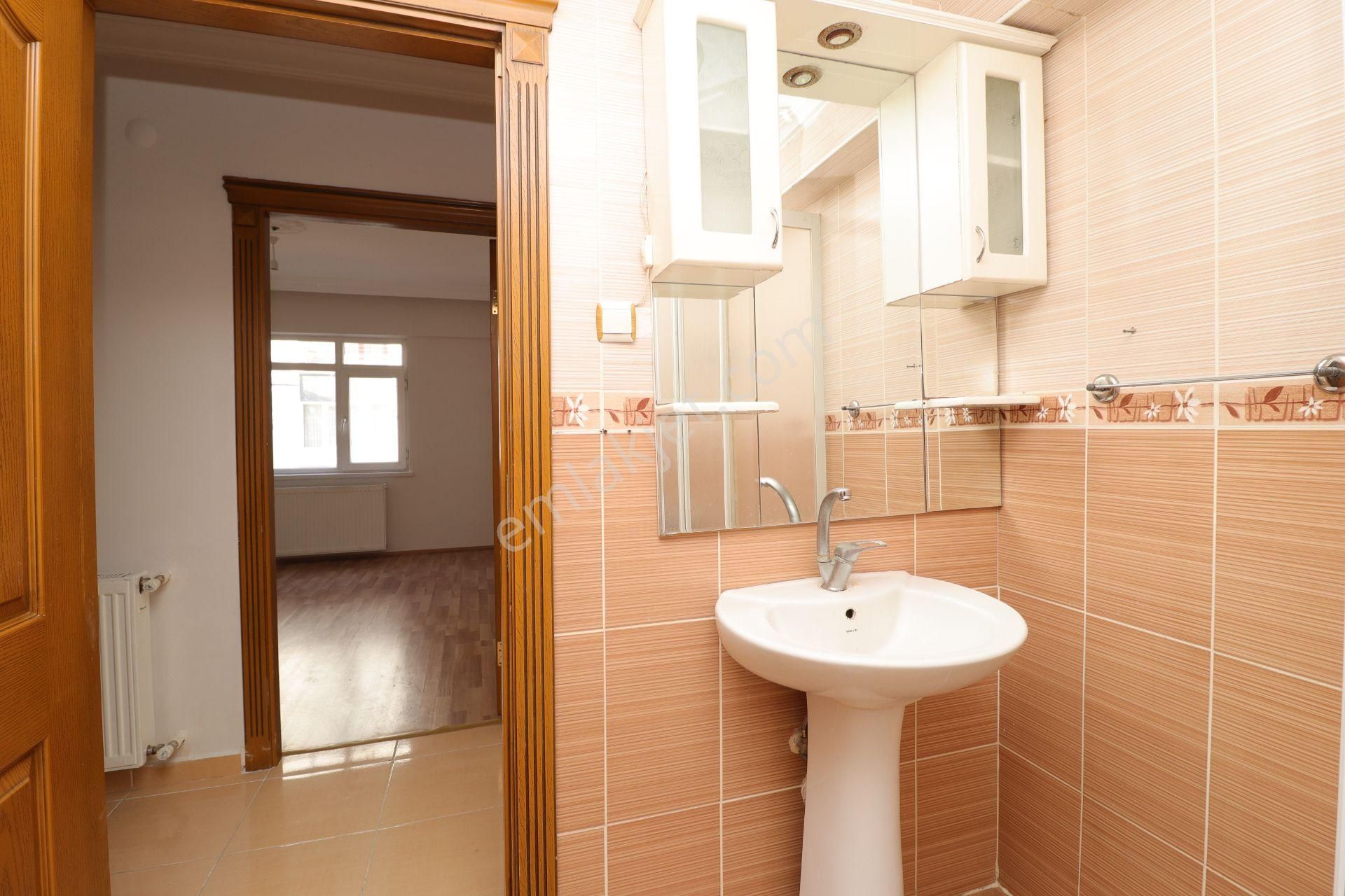 Akif'ten Elvankent Topçu'da 3+1 Ön Cephe Kiralık Daire - Görsel 22