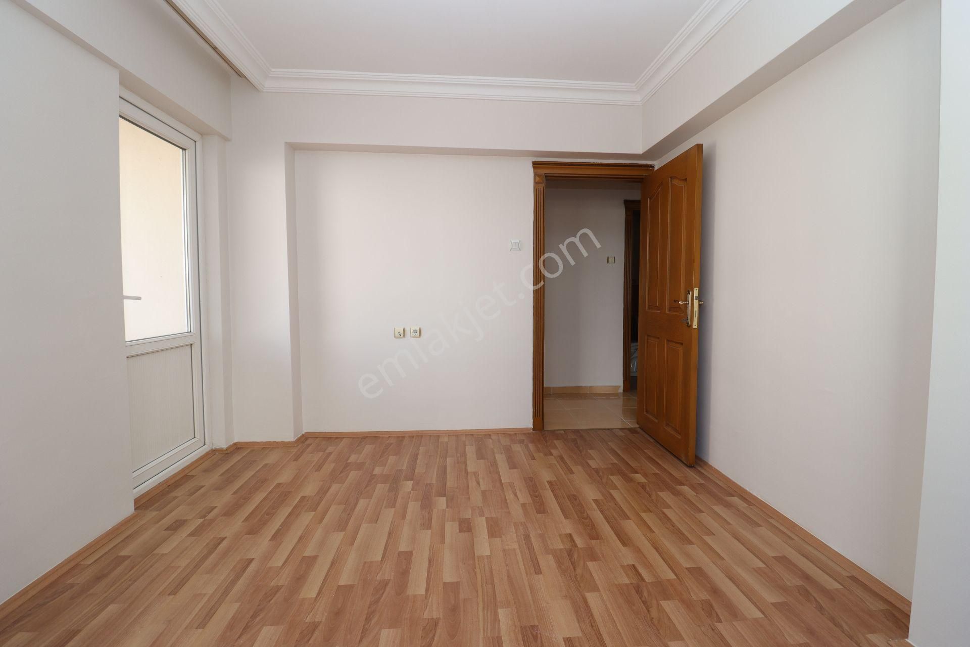 Akif'ten Elvankent Topçu'da 3+1 Ön Cephe Kiralık Daire - Görsel 15