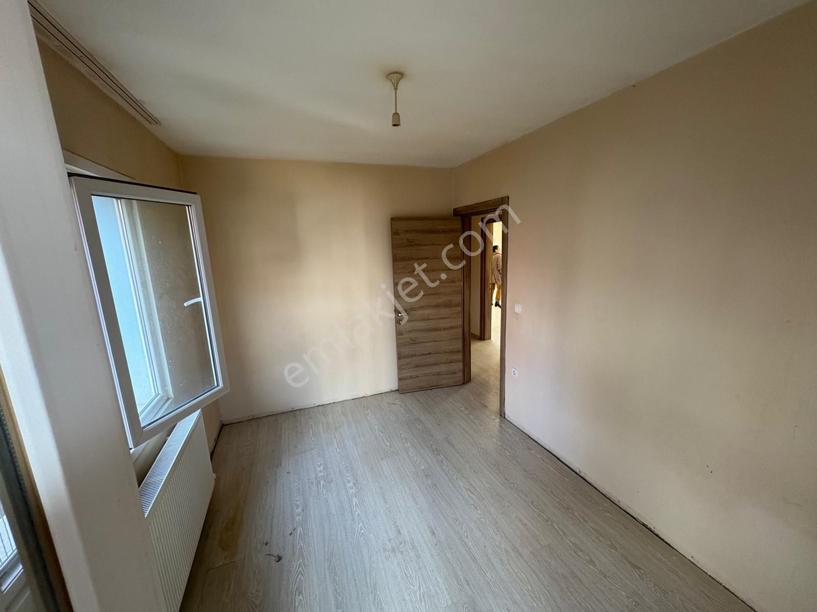 Huzur Gayrimenkul Den Mithatpaşa Mahallesinde 3+1 Kiralık Daire - Görsel 19