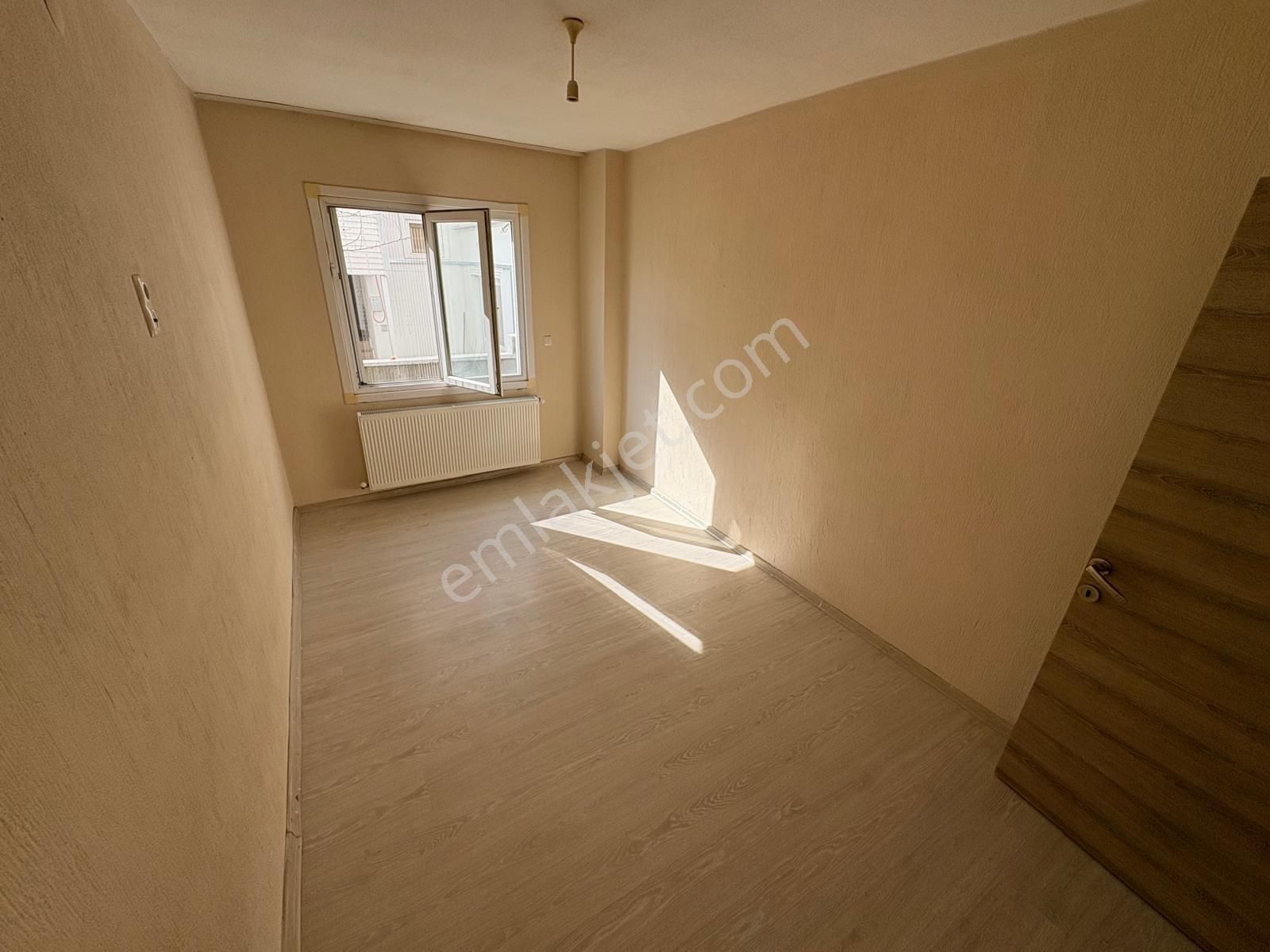 Huzur Gayrimenkul Den Mithatpaşa Mahallesinde 3+1 Kiralık Daire - Görsel 23