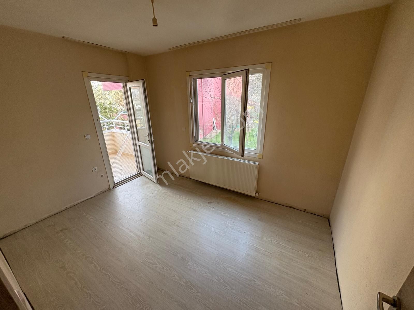 Huzur Gayrimenkul Den Mithatpaşa Mahallesinde 3+1 Kiralık Daire - Görsel 8