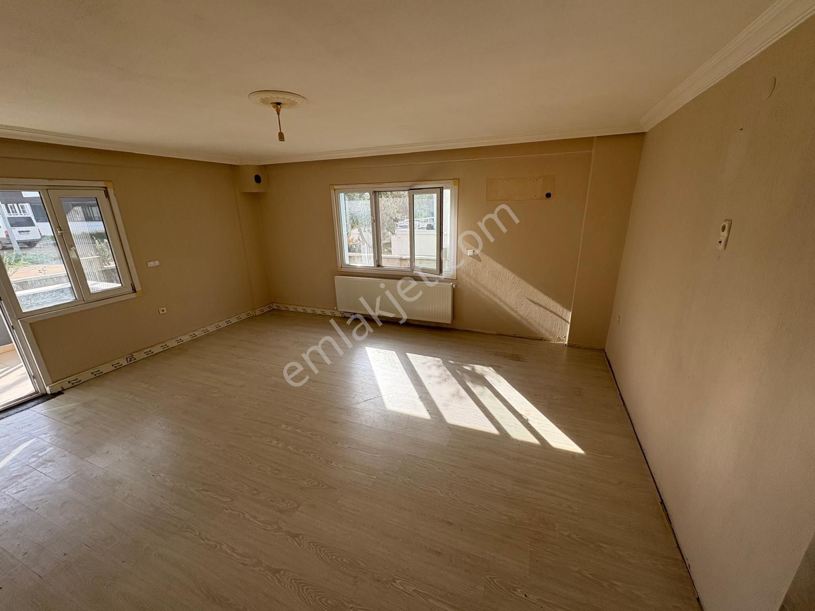 Huzur Gayrimenkul Den Mithatpaşa Mahallesinde 3+1 Kiralık Daire - Görsel 24