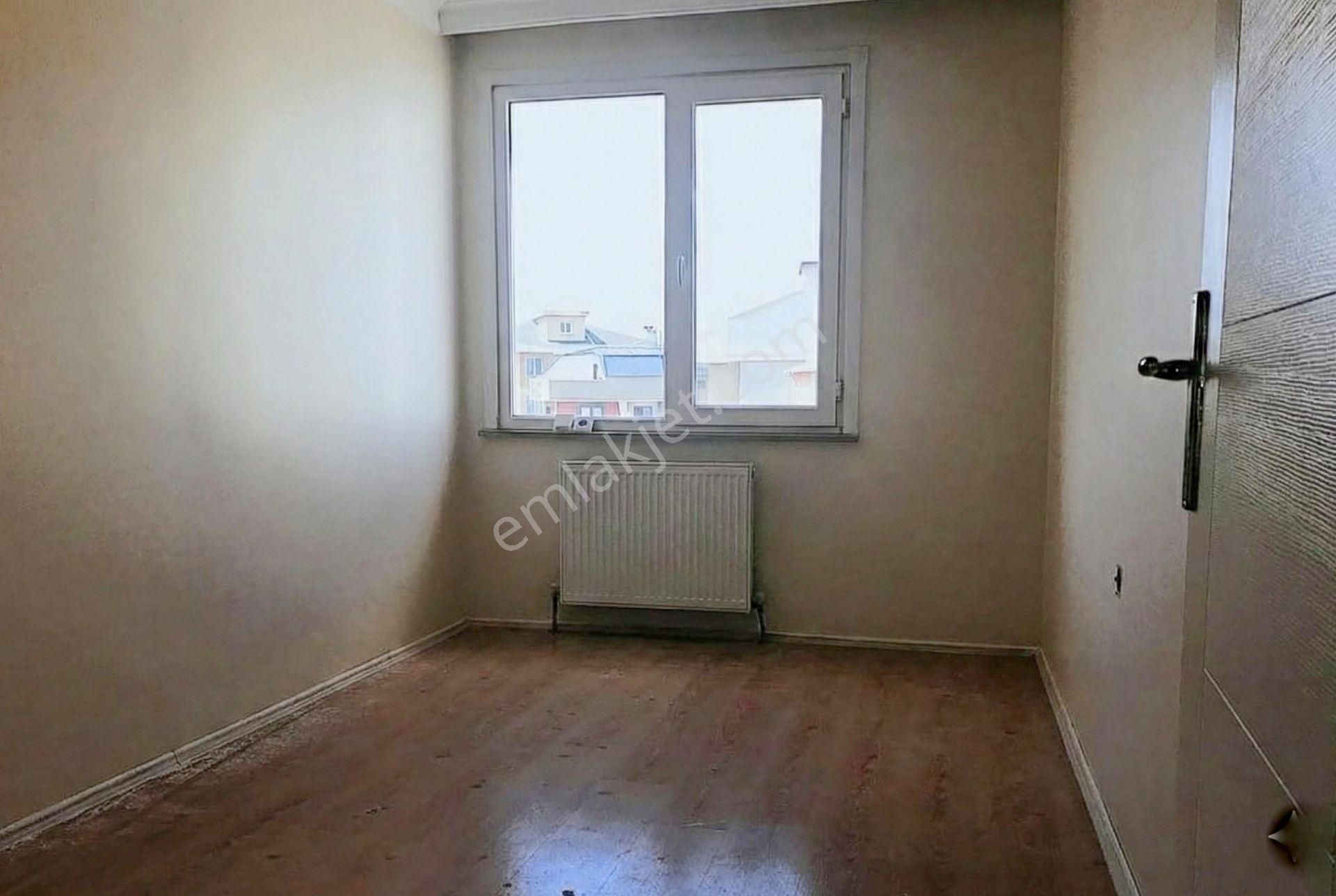 Mertcan'dan İskanlı Cadde 1dk Metro 6dk 2 Aileye Uygun Dubleks 4+2 - Görsel 9