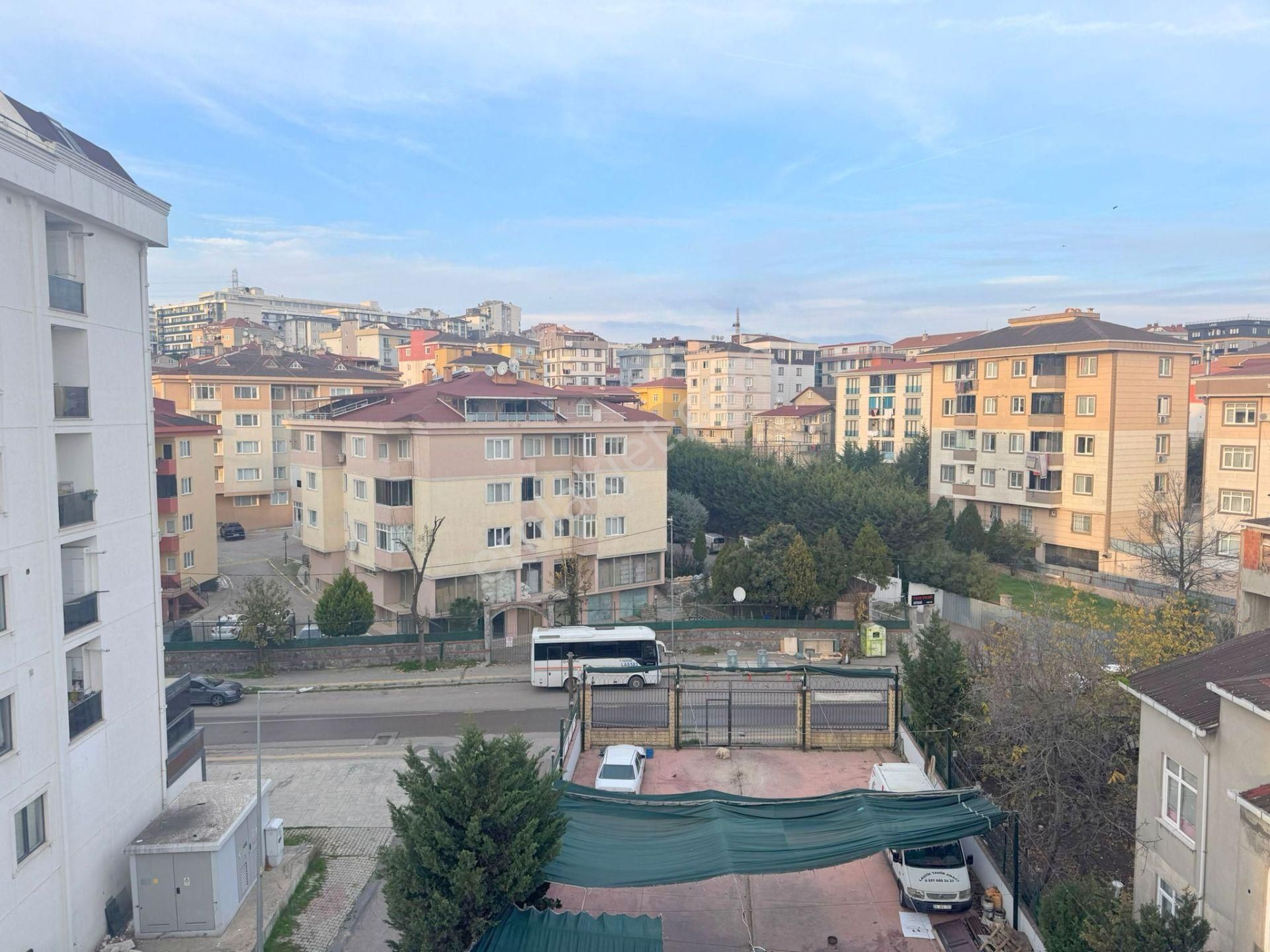 Mertcan'dan İskanlı Cadde 1dk Metro 6dk 2 Aileye Uygun Dubleks 4+2 - Görsel 15