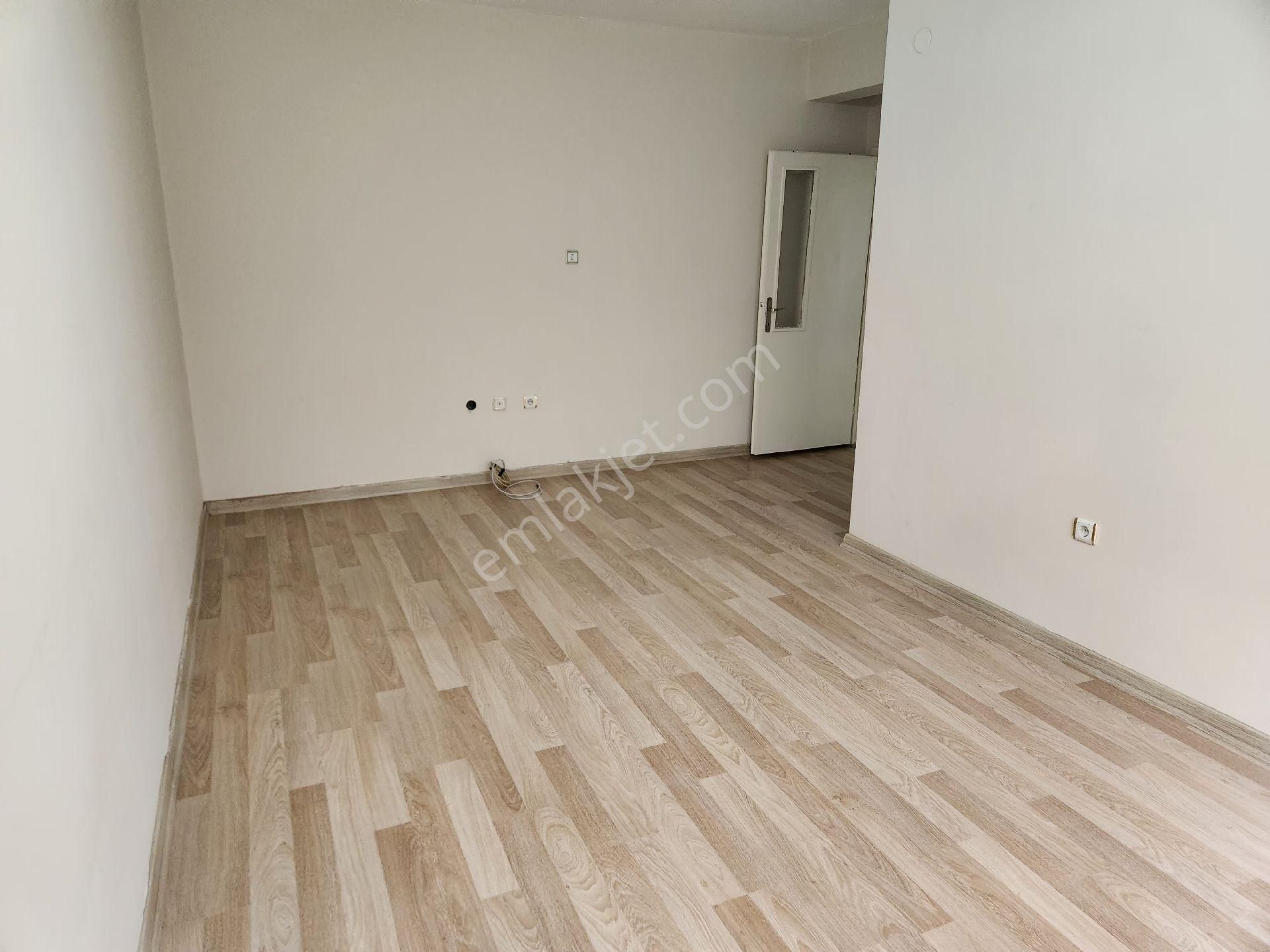 Burak Emlak'dan Kiralık Daire Kurtuluş Boncuk Sk. 2+1 Bakımlı - Görsel 3