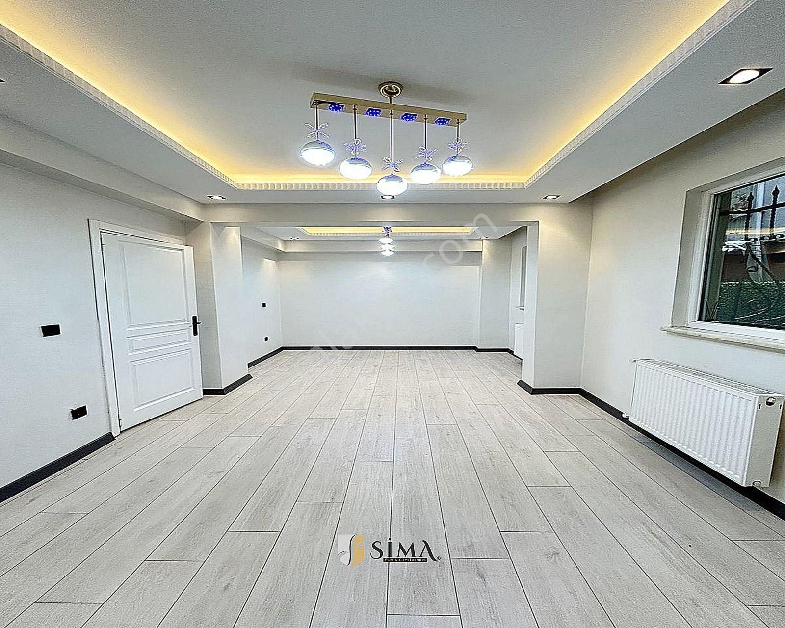 Metrobüse Yürüme Mesafesinde Giriş Kat Seviyesinde Geniş M2 Dekorlu 2+1 Daire - Görsel 13