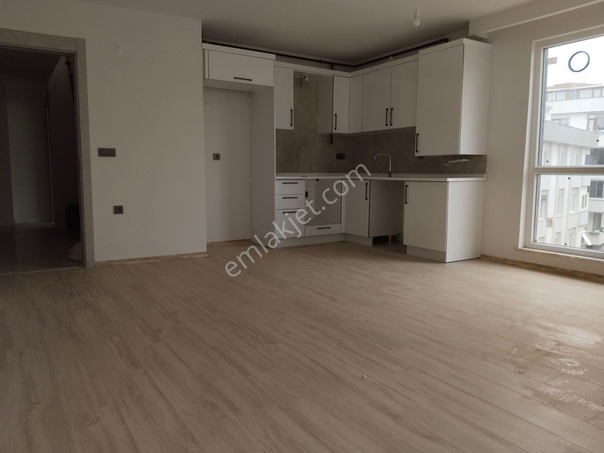 Maltepe Küçükyal'da 110 M2 2+1 Sıfır , Teraslı Dubleks Daire. - Görsel 2