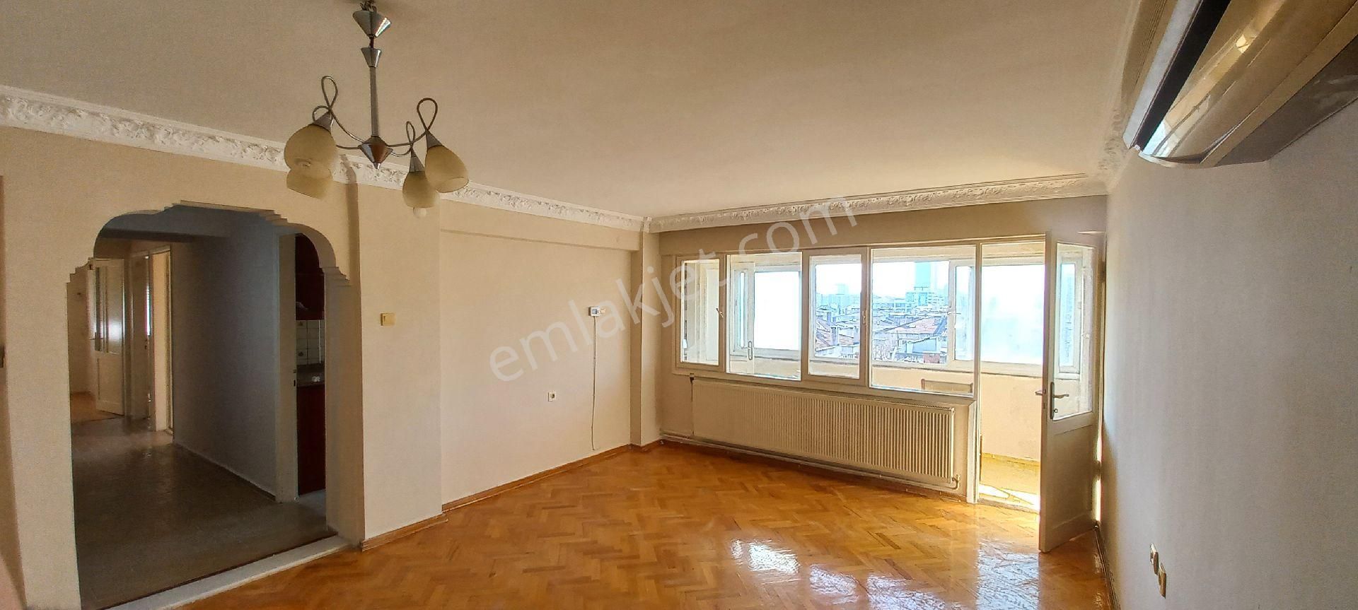 Bölge Metroya 100 Metre Özkanlar Camii Yakını 3+1 İçi Boyalı Ara Kat Geniş Ferah Daire - Görsel 6