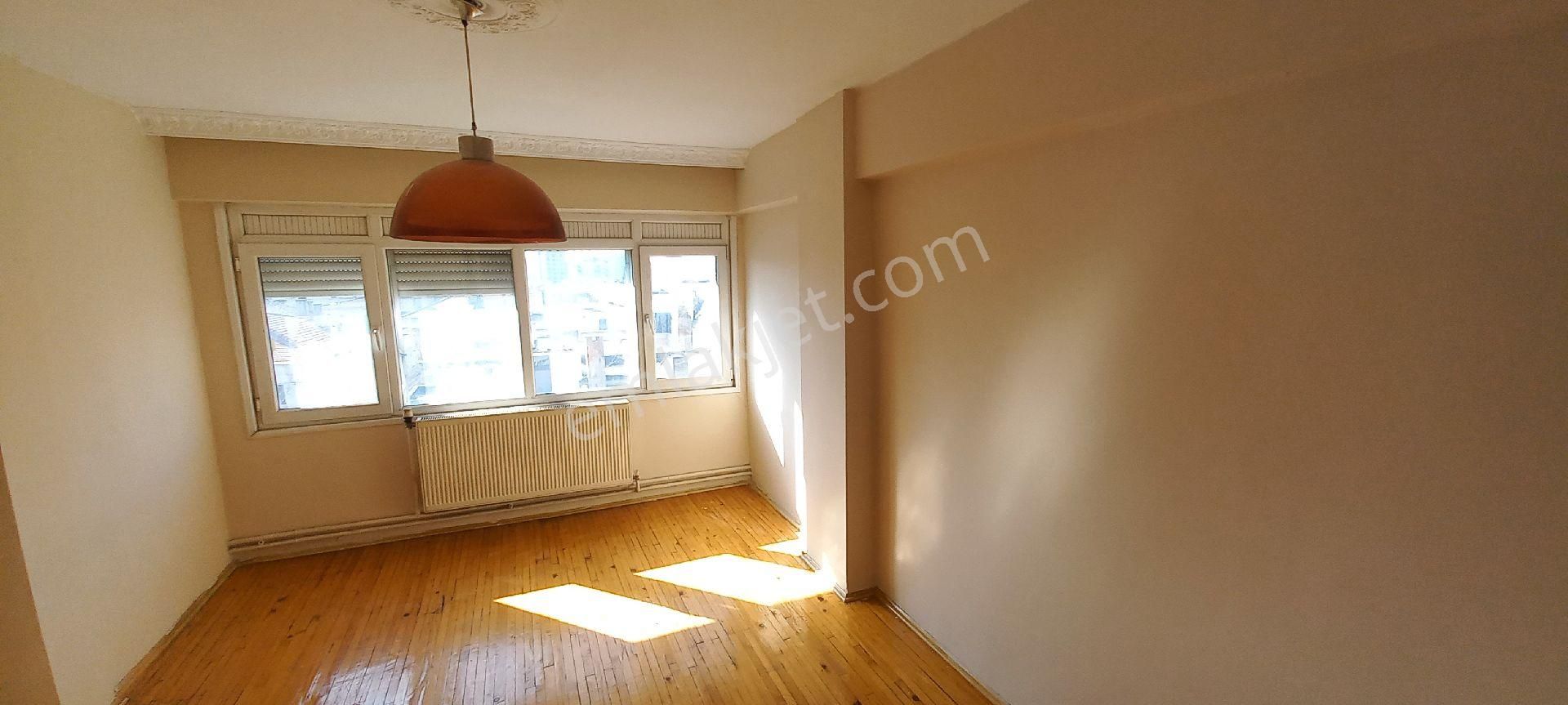 Bölge Metroya 100 Metre Özkanlar Camii Yakını 3+1 İçi Boyalı Ara Kat Geniş Ferah Daire - Görsel 10