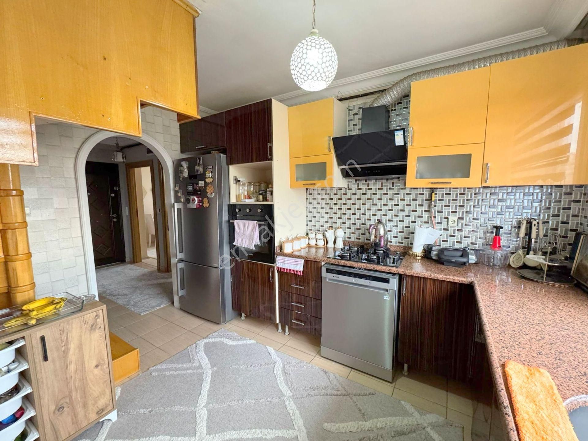 Mertcan'dan Dumlupınar Mah. Teraslı 5+2 Dubleks Geniş Daire - Görsel 5