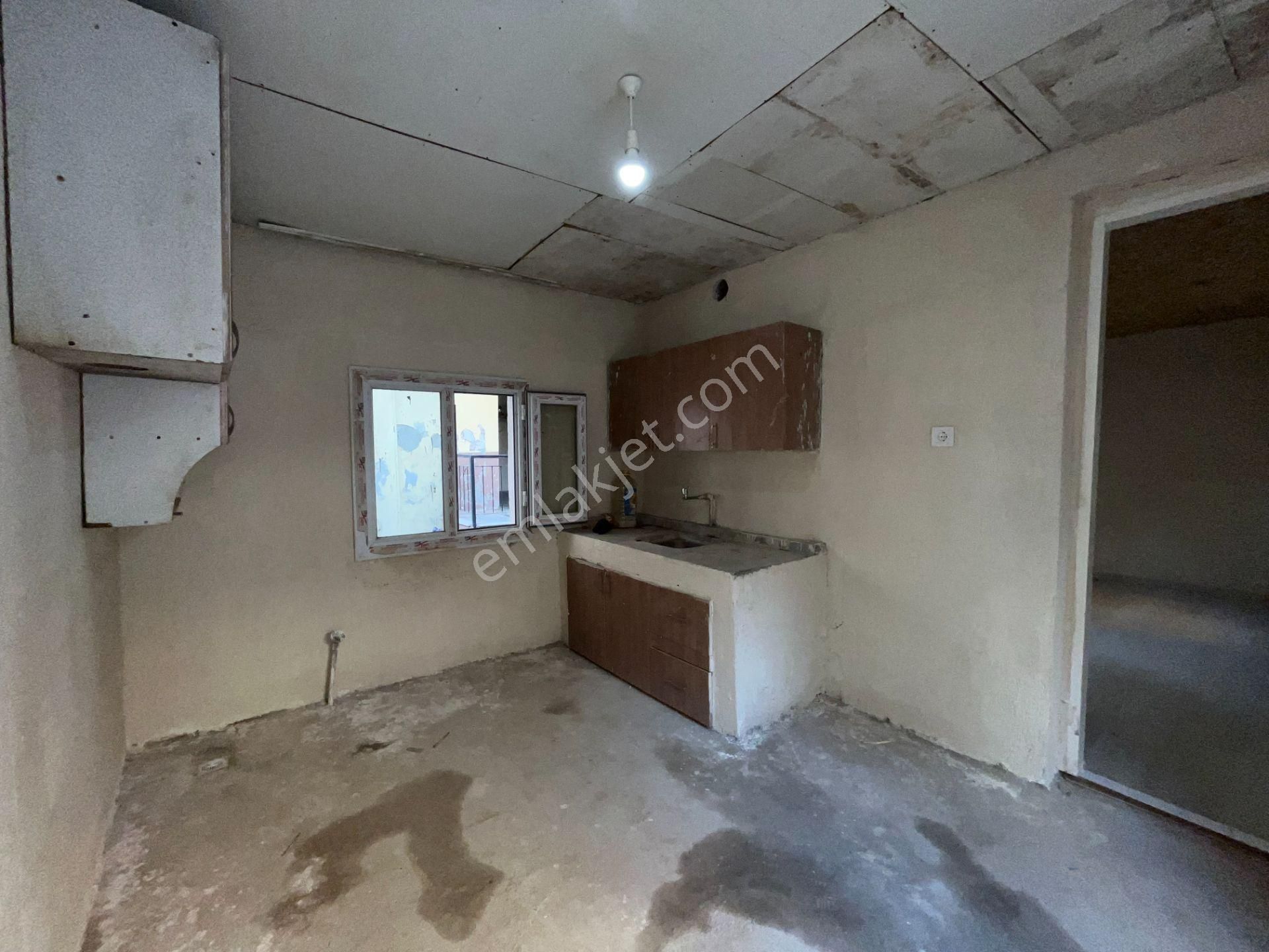 Gümüşpala Sağlık Ocağı Ve Pazaryeri Yakını 1+1 Kiralık Ev - Görsel 5