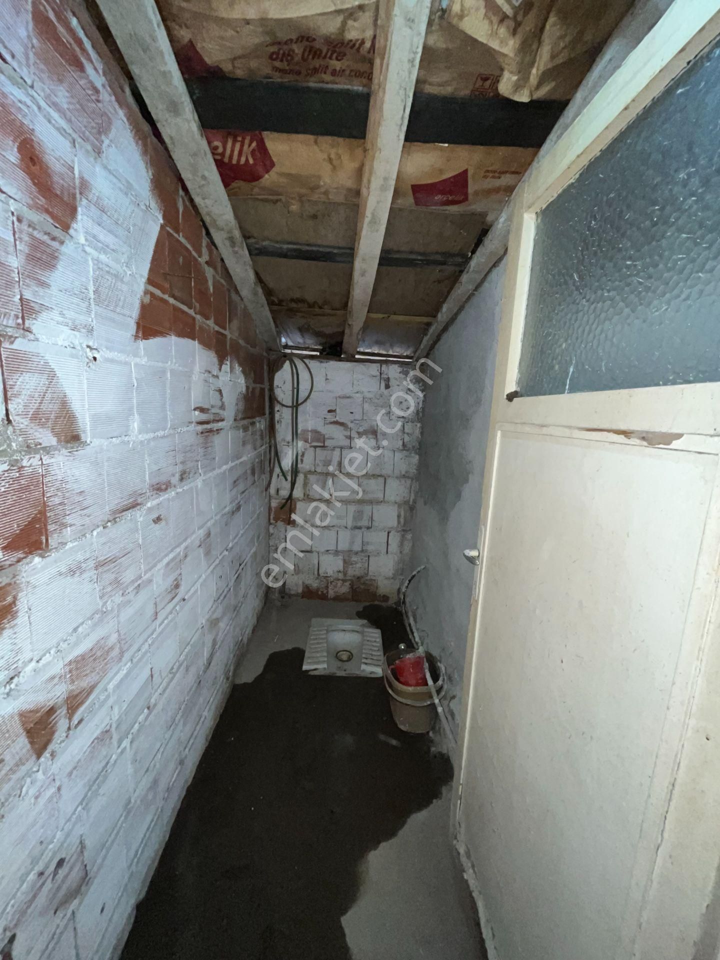 Gümüşpala Sağlık Ocağı Ve Pazaryeri Yakını 1+1 Kiralık Ev - Görsel 10