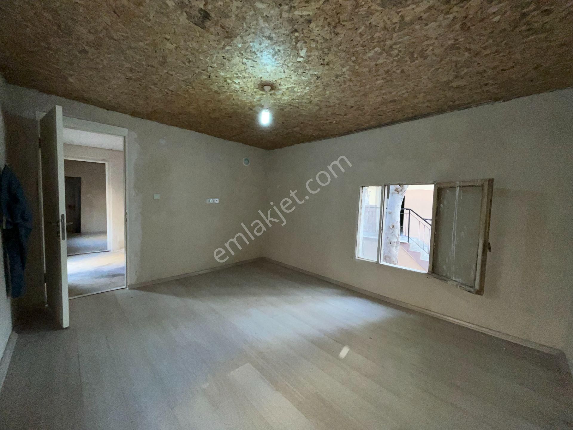 Gümüşpala Sağlık Ocağı Ve Pazaryeri Yakını 1+1 Kiralık Ev - Görsel 3
