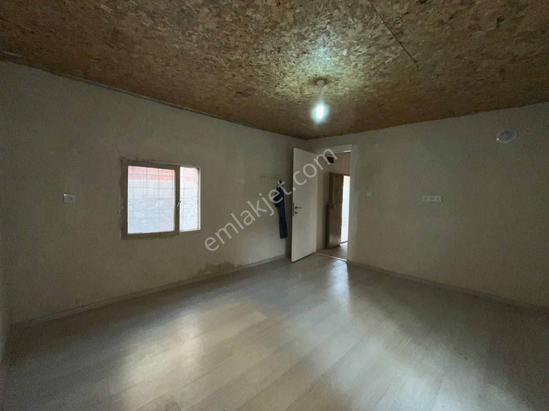 Gümüşpala Sağlık Ocağı Ve Pazaryeri Yakını 1+1 Kiralık Ev - Görsel 2