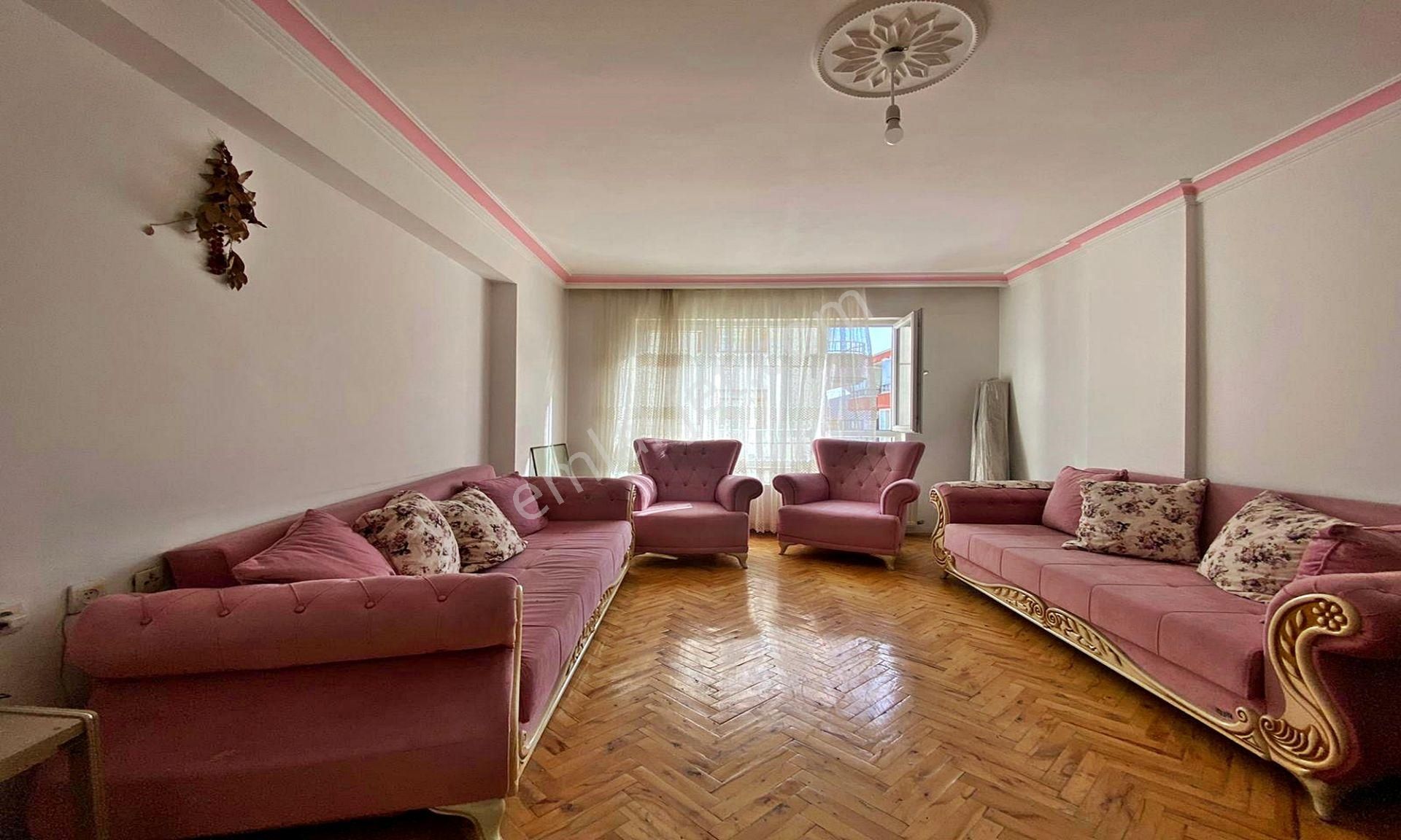 Kuşcağız'da Caddeye Yakın Masrafsız 3+1 Daire ! - Görsel 2