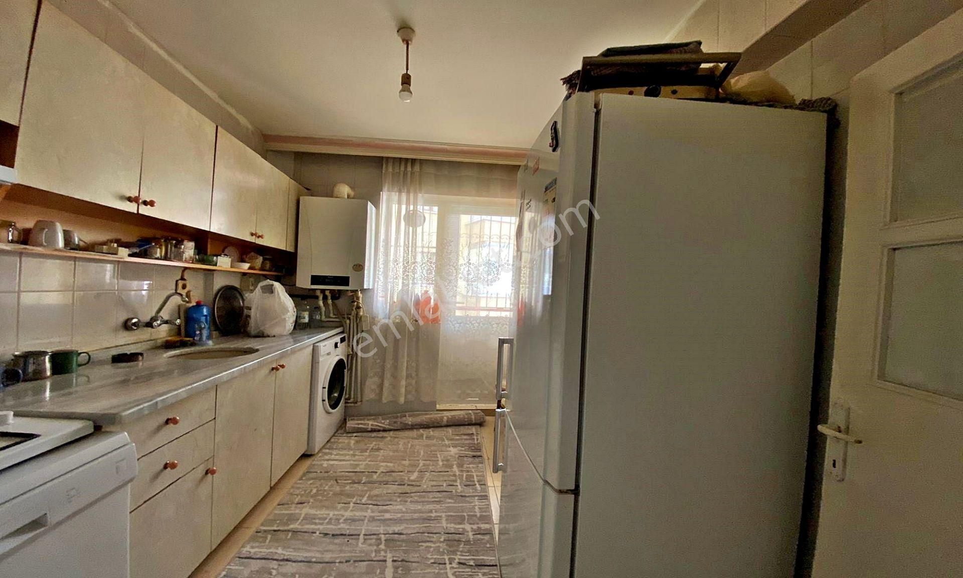 Kuşcağız'da Caddeye Yakın Masrafsız 3+1 Daire ! - Görsel 5