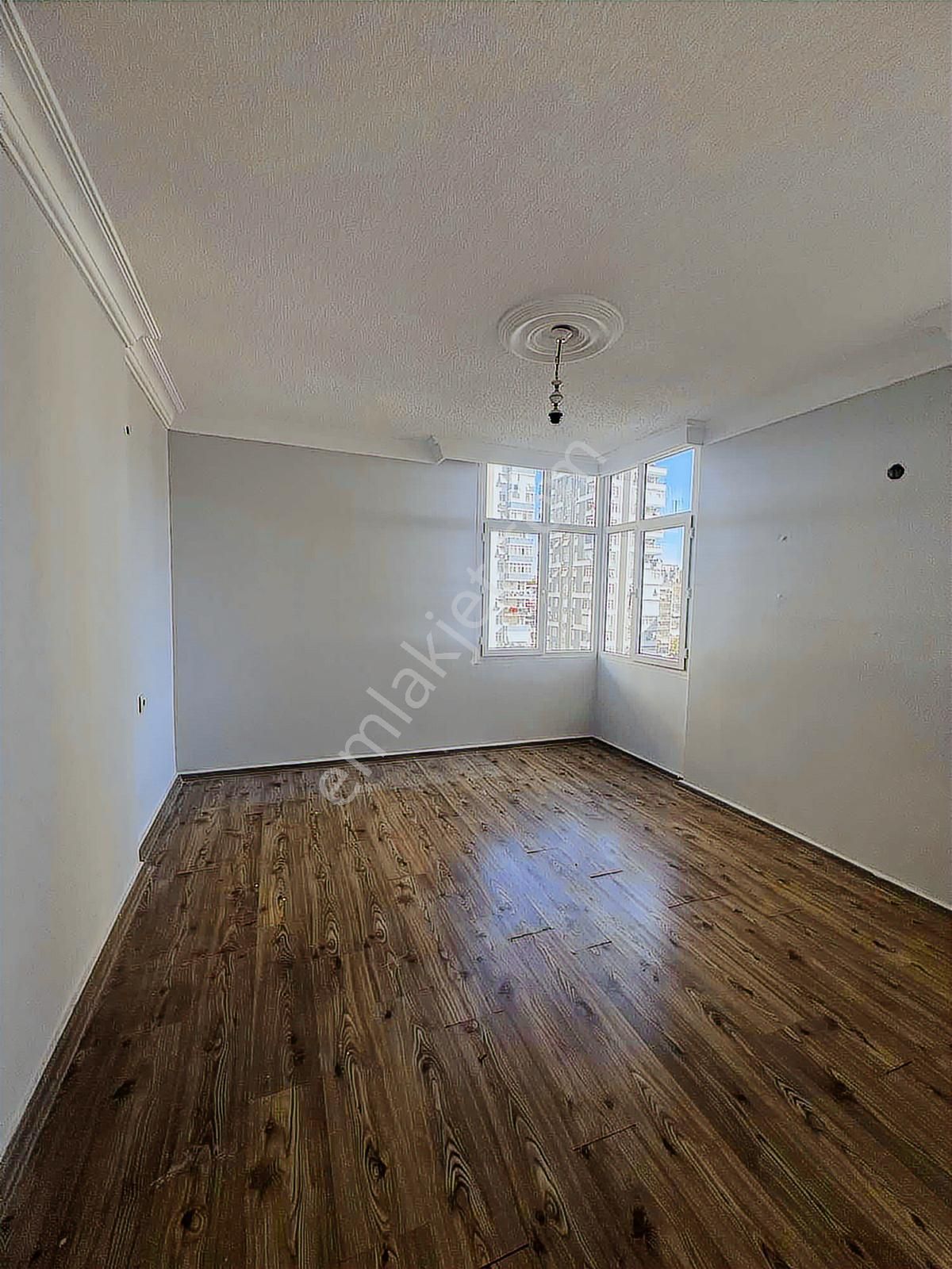 Kulepark~farkıyla~semt~pazarı~yanı4+1~kapalı~mutfak~teras~balkon - Görsel 9