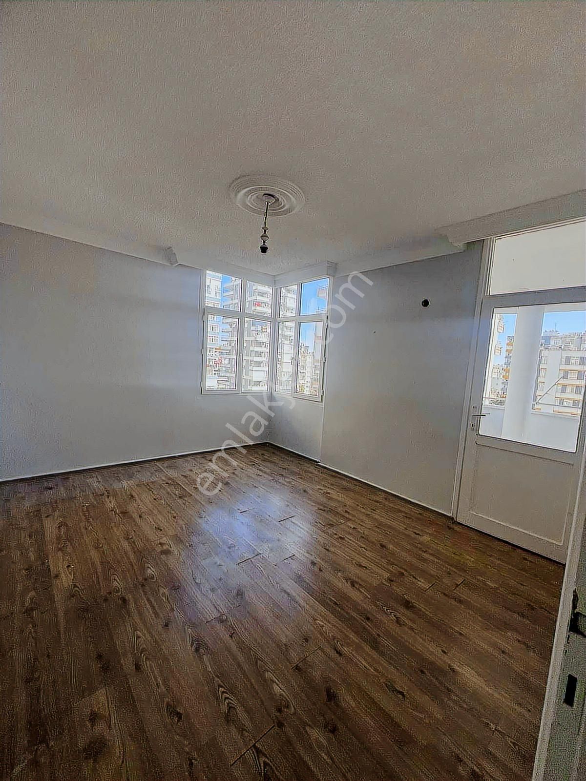 Kulepark~farkıyla~semt~pazarı~yanı4+1~kapalı~mutfak~teras~balkon - Görsel 25