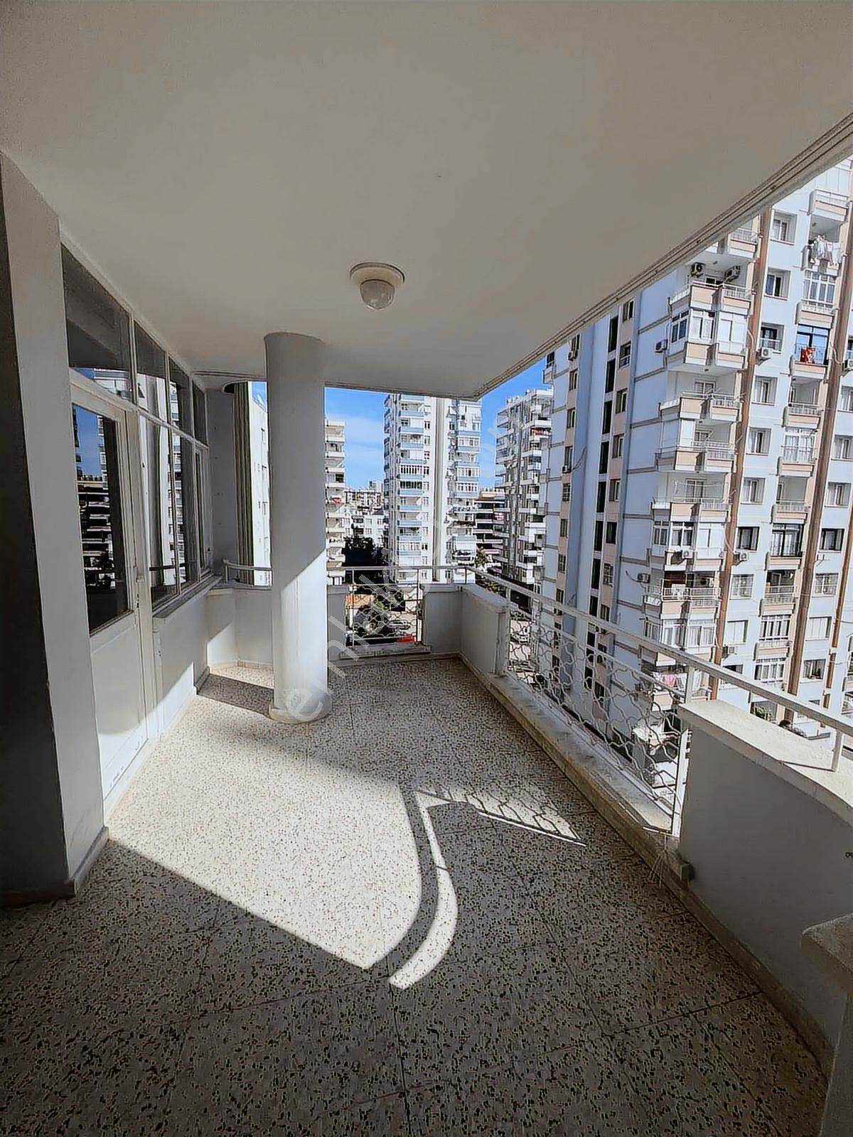 Kulepark~farkıyla~semt~pazarı~yanı4+1~kapalı~mutfak~teras~balkon - Görsel 27
