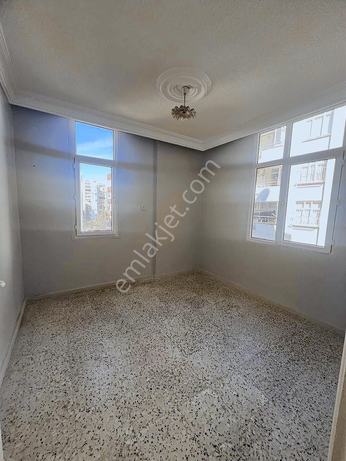 Kulepark~farkıyla~semt~pazarı~yanı4+1~kapalı~mutfak~teras~balkon - Görsel 13