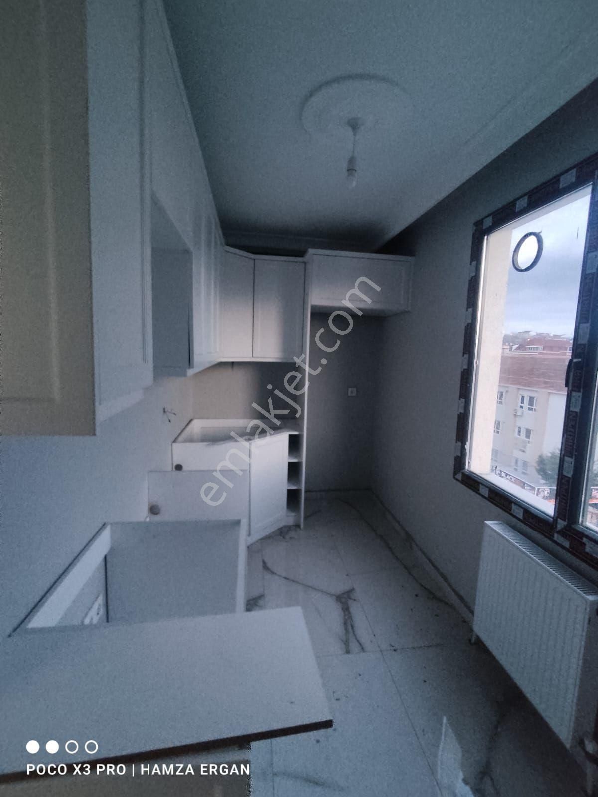 1.69 Krediyle Arnavutköy Haraççı Karlıbayırda Satılık 3+2 Çatı Kat Dubleks Daire - Görsel 4