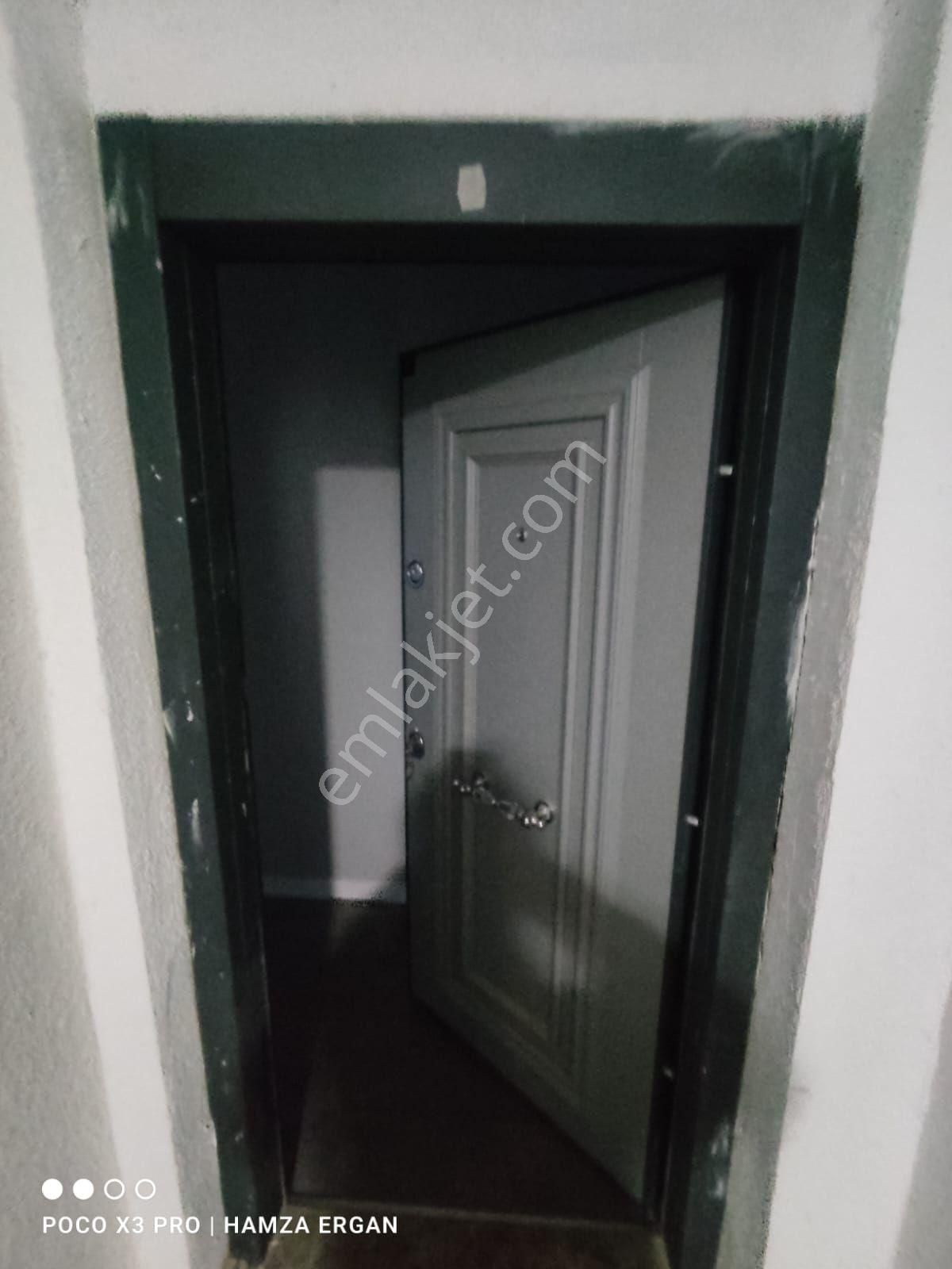 1.69 Krediyle Arnavutköy Haraççı Karlıbayırda Satılık 3+2 Çatı Kat Dubleks Daire