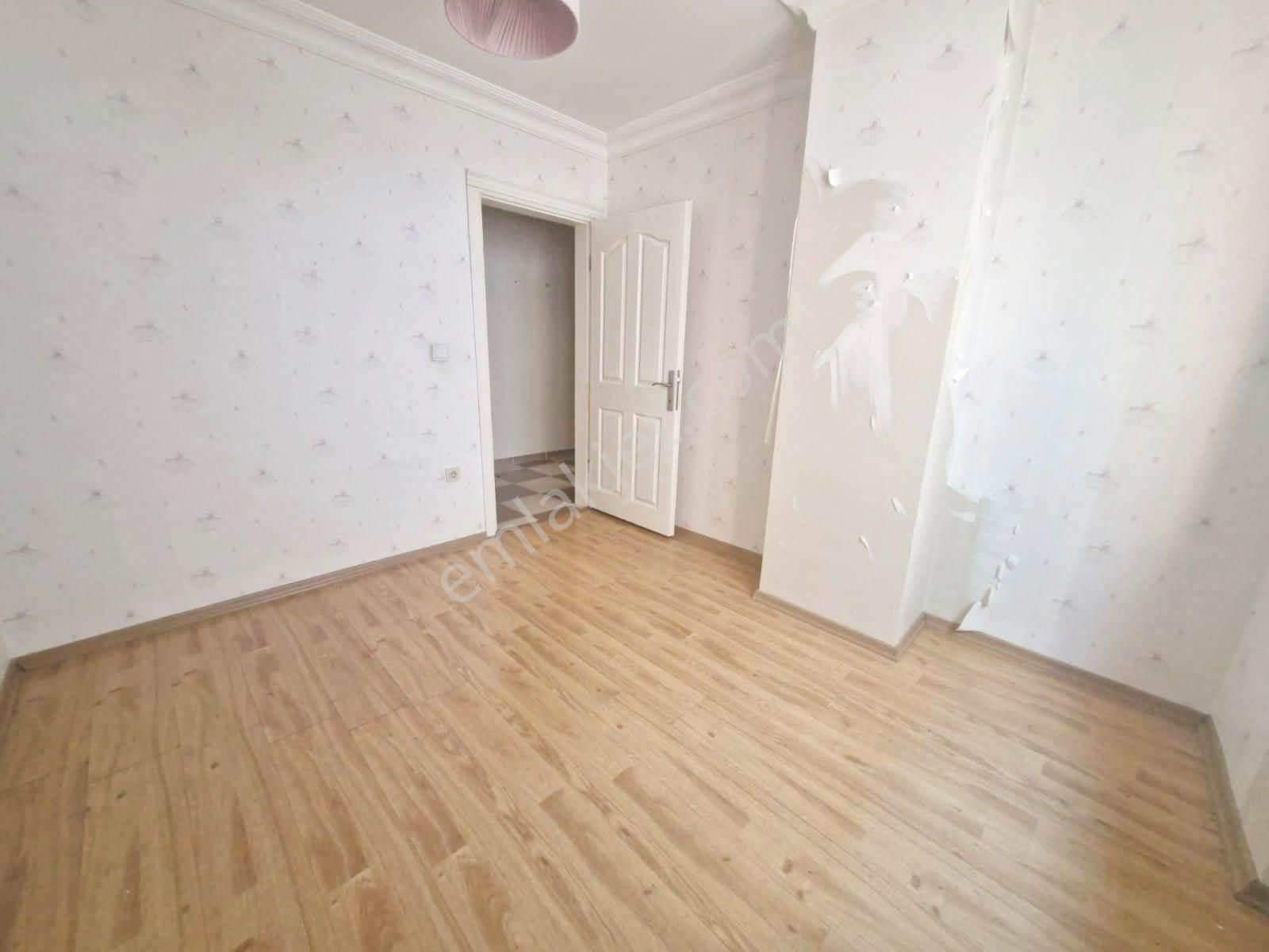 Fatih Emlaktan Cadde Üzeri Kiralık 3+1 Asansörlü Ara Kat Daire - Görsel 8