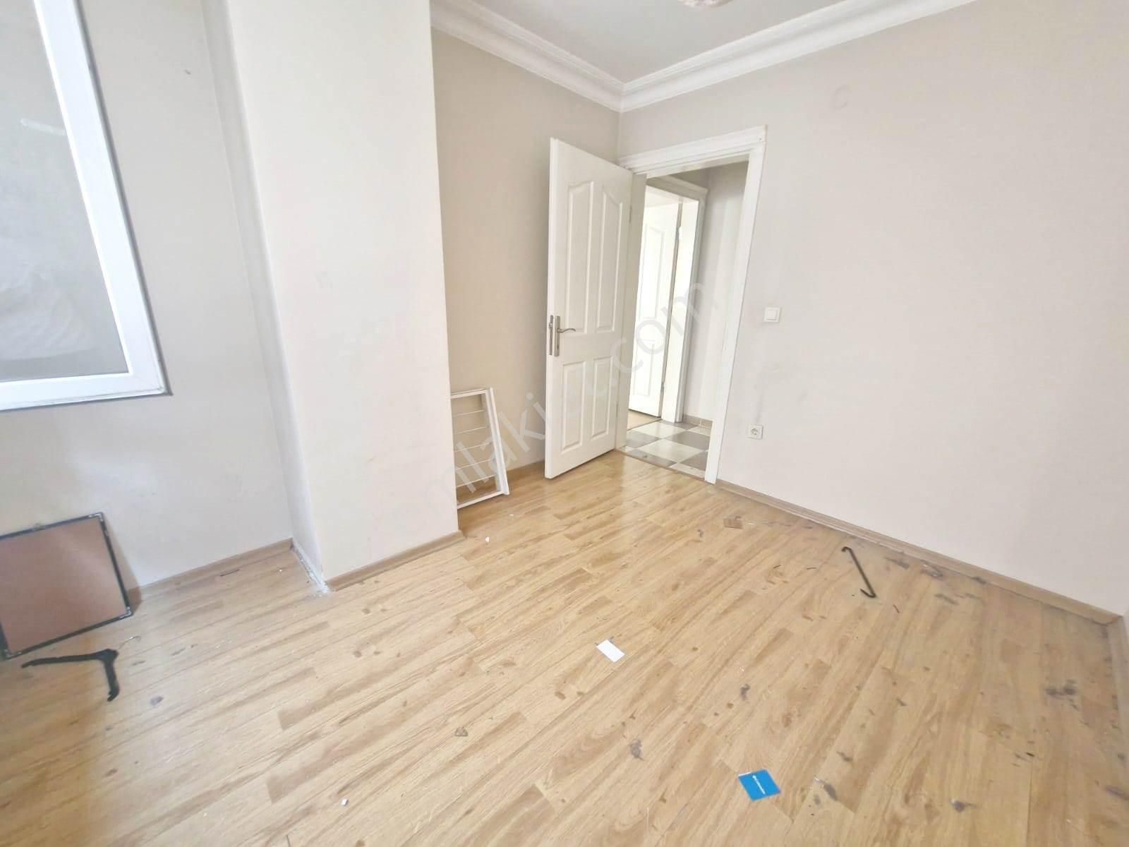Fatih Emlaktan Cadde Üzeri Kiralık 3+1 Asansörlü Ara Kat Daire - Görsel 7
