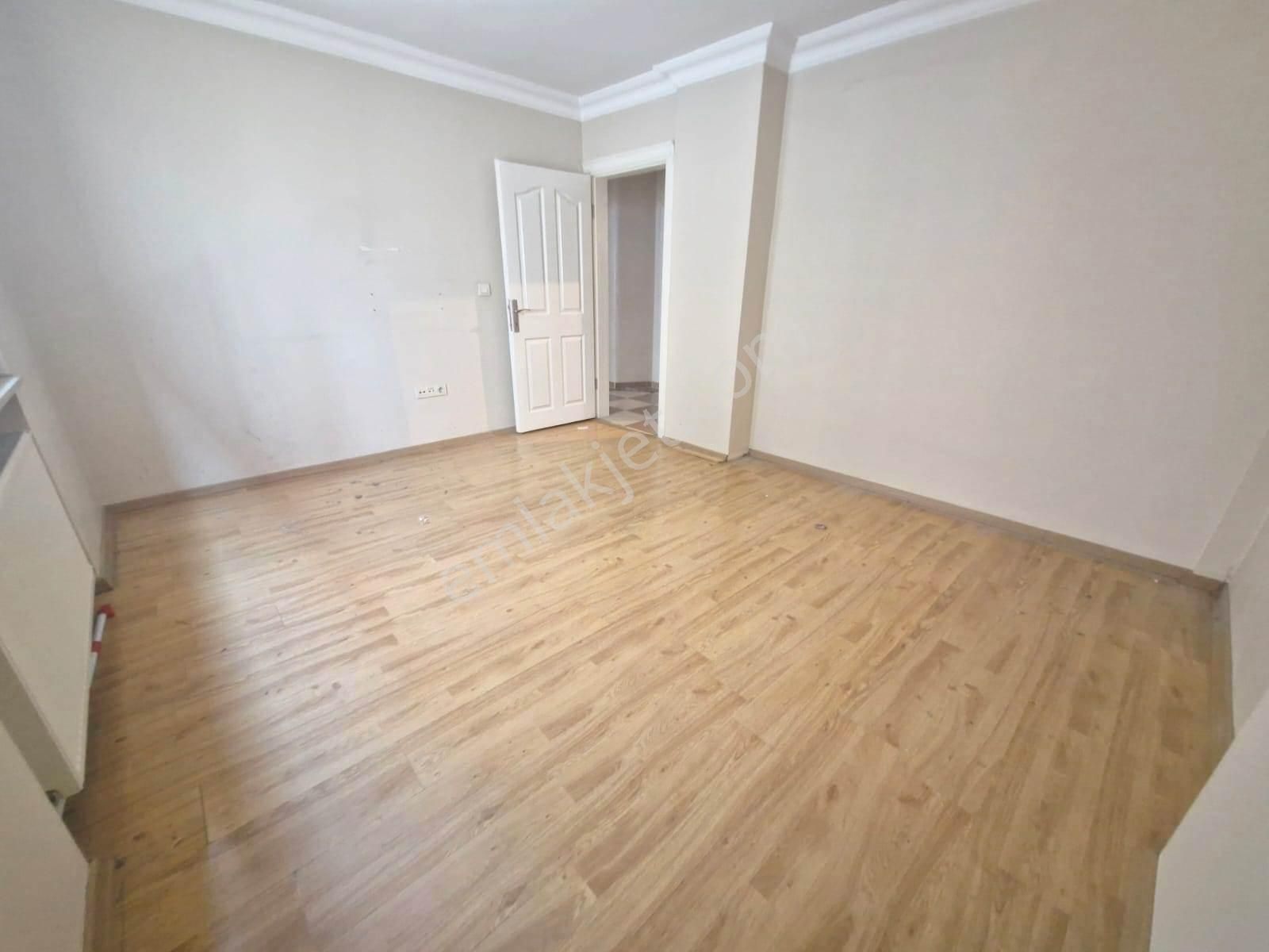 Fatih Emlaktan Cadde Üzeri Kiralık 3+1 Asansörlü Ara Kat Daire - Görsel 9