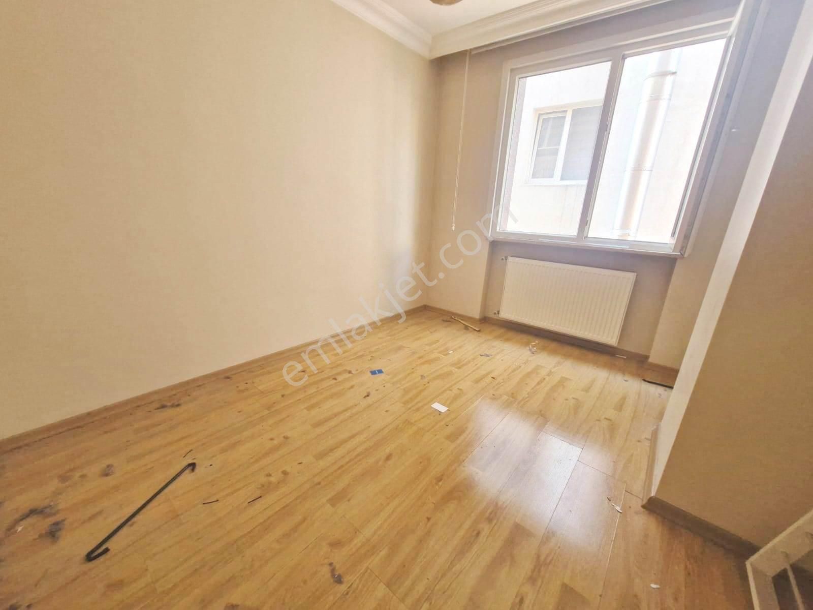Fatih Emlaktan Cadde Üzeri Kiralık 3+1 Asansörlü Ara Kat Daire - Görsel 4