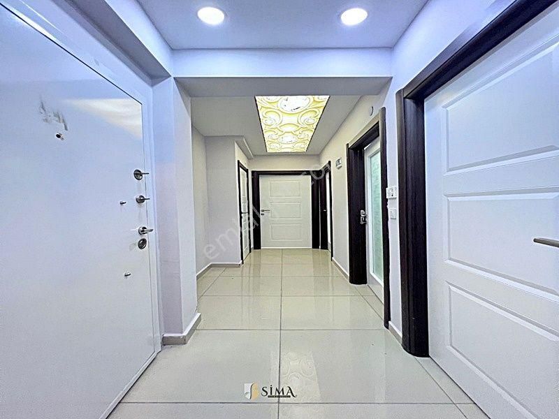 Ardıçlı Villalarına Komşu Dekorlu 2+1 Balkonlu Arakat Daire - Görsel 2