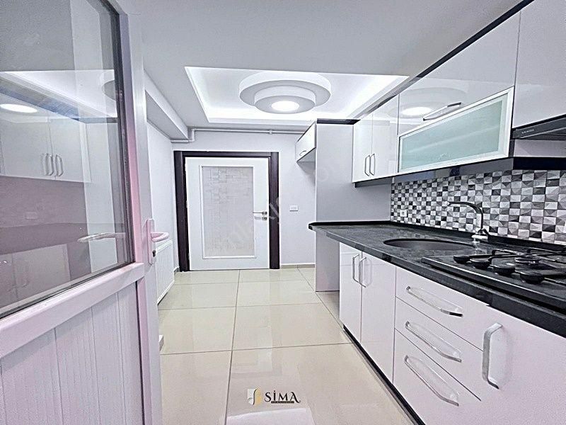 Ardıçlı Villalarına Komşu Dekorlu 2+1 Balkonlu Arakat Daire - Görsel 9