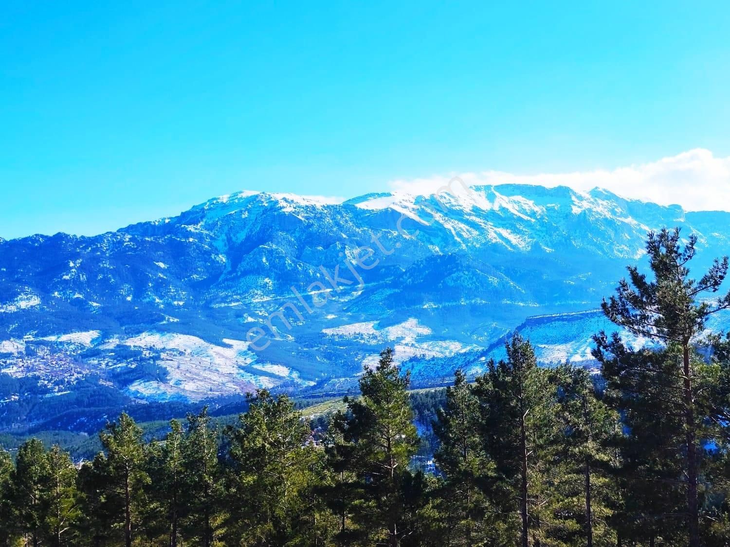 Kar Emlaktan Yenikonacık Efes Sitesi Yanı 400 M2 Satılık Arsa