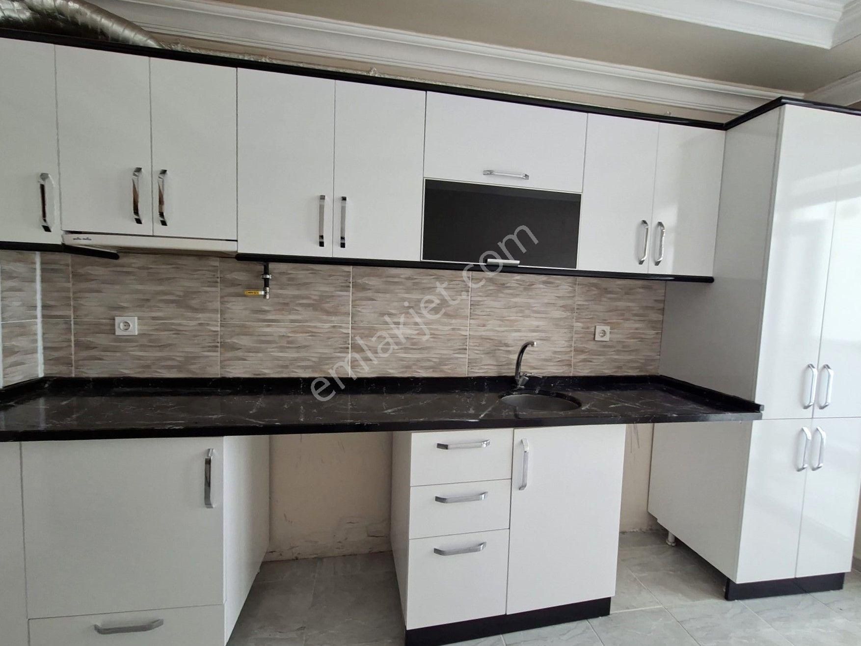 Recep Ümit'ten Şarhöyük'ün En Güzel Lokasyonu Radar Sokakta Satılık Asansörlü 2+1 Daire - Görsel 2