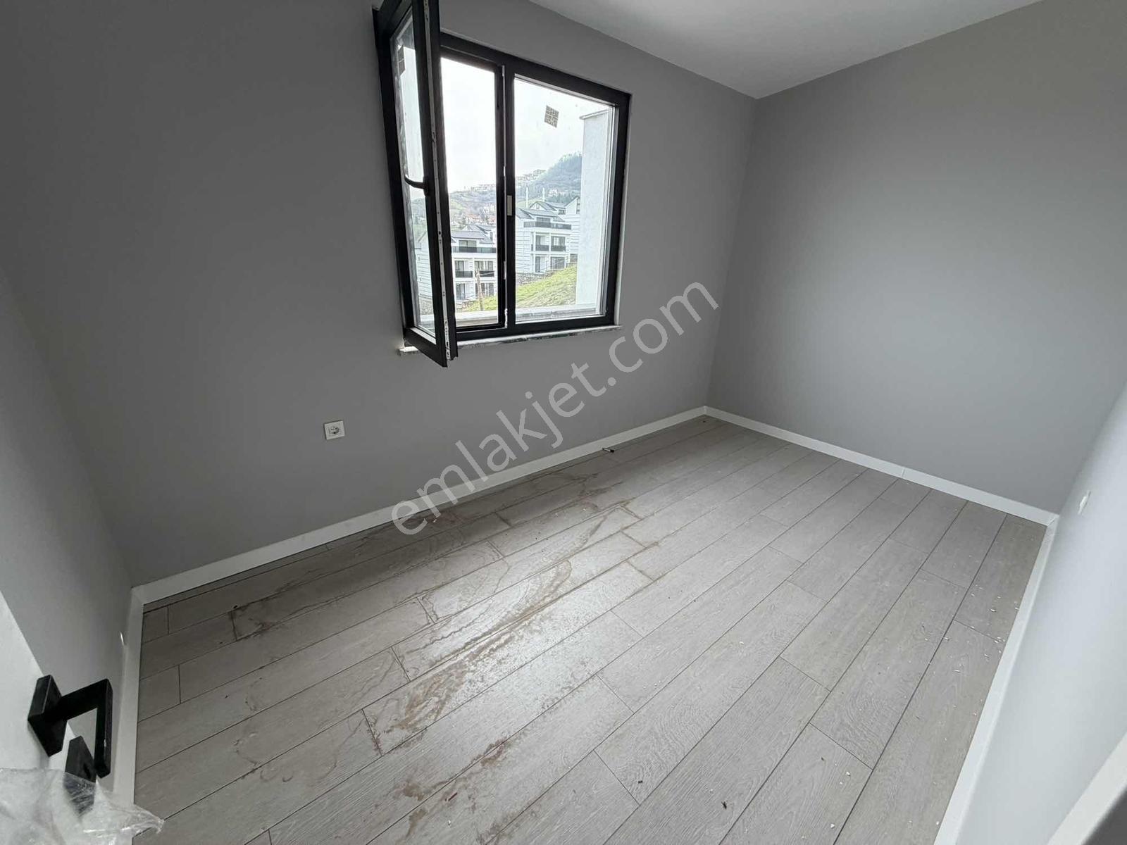 Deniz Ve Şehir Manzaralı 310m² Tripleks Villa - Görsel 24