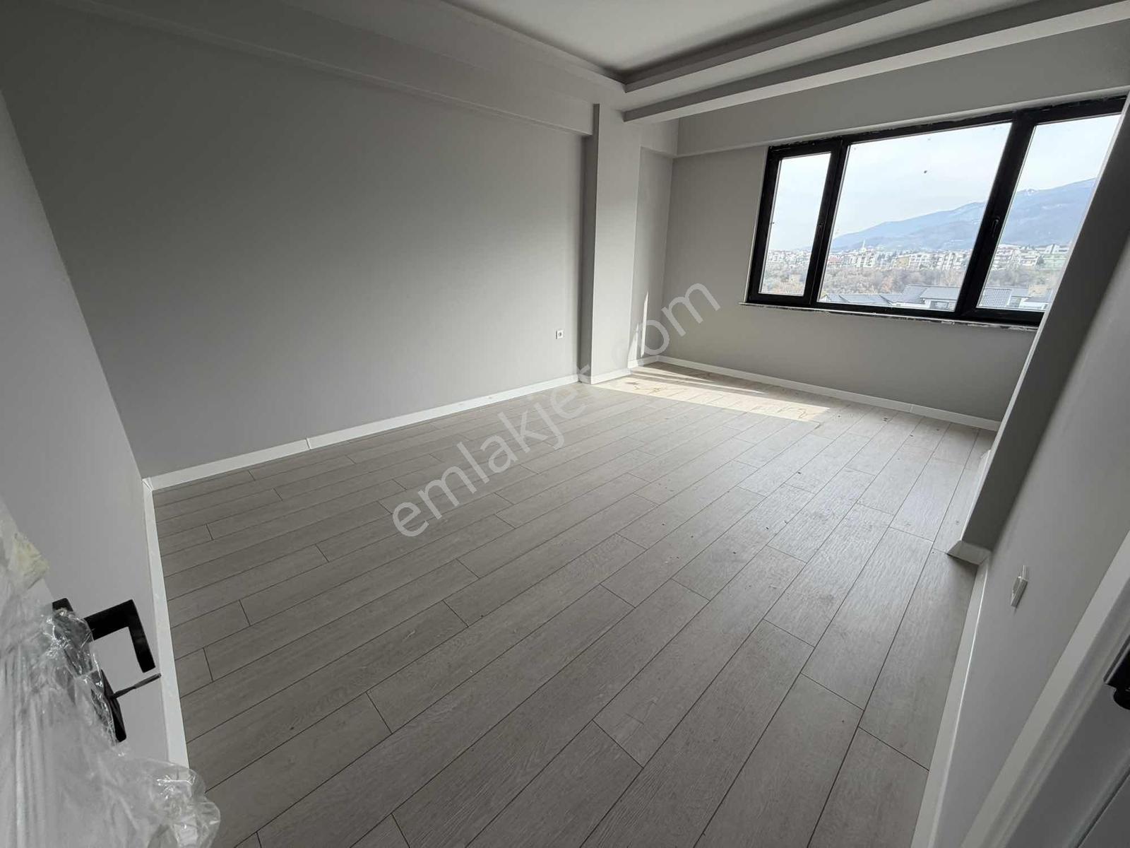 Deniz Ve Şehir Manzaralı 310m² Tripleks Villa - Görsel 22