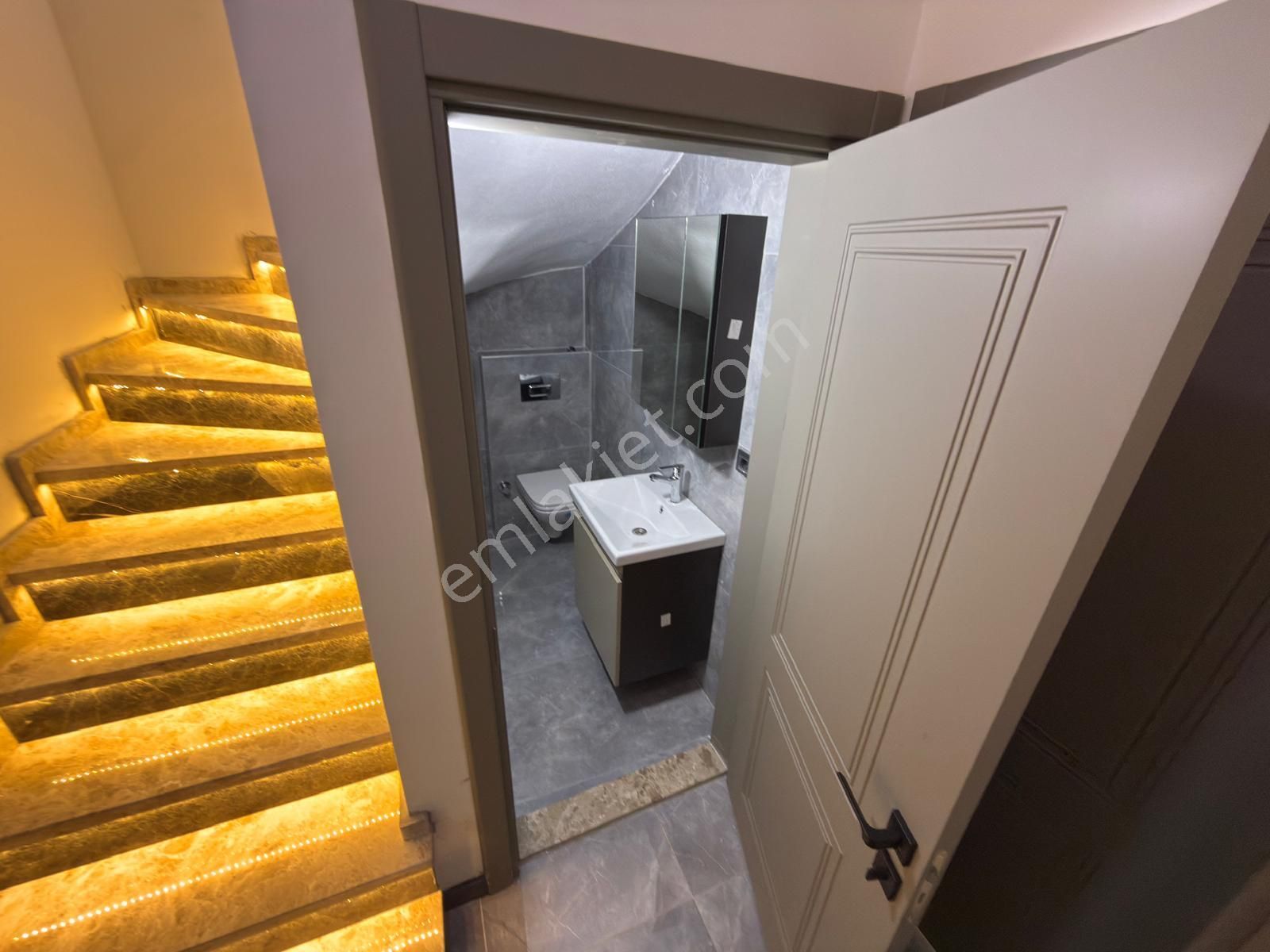 İzmir Dikili Cumhuriyet Mah Satılık Sıfır 3+1 Denize Yakın Villa - Görsel 5