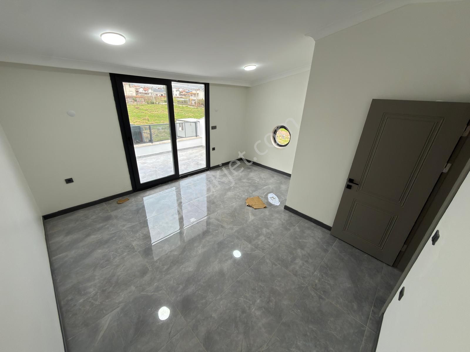 İzmir Dikili Cumhuriyet Mah Satılık Sıfır 3+1 Denize Yakın Villa - Görsel 10