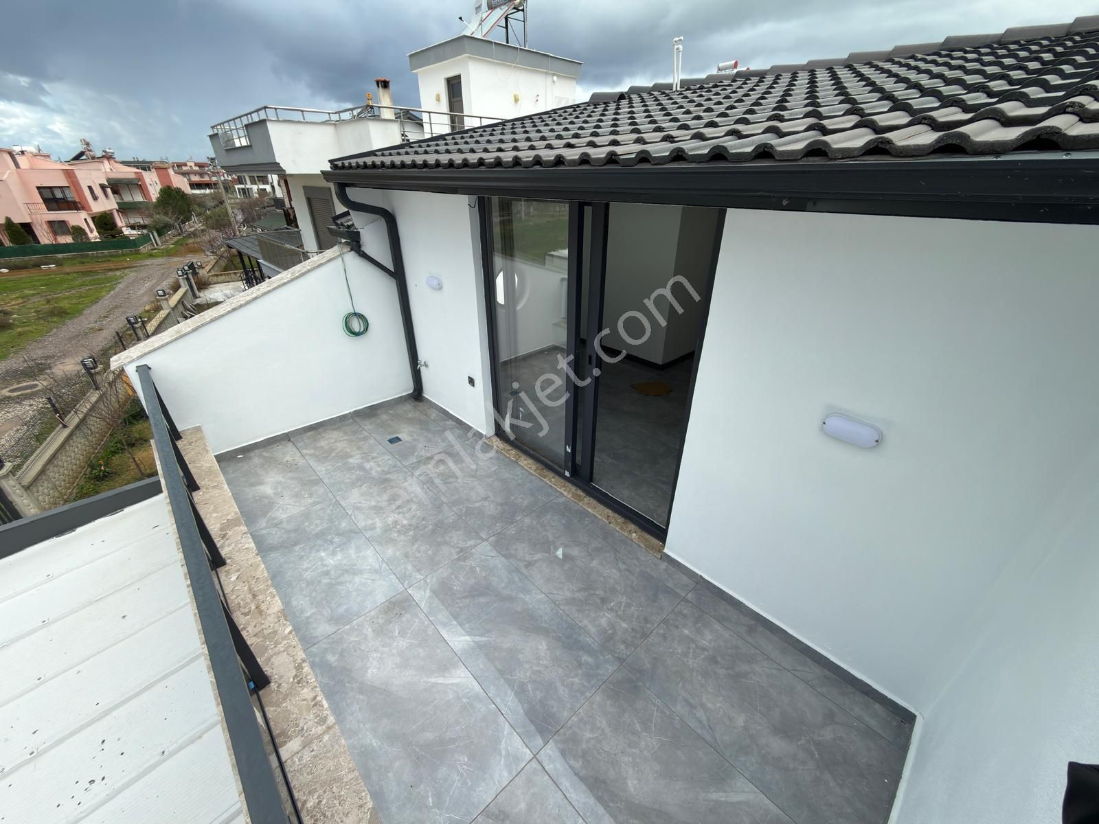 İzmir Dikili Cumhuriyet Mah Satılık Sıfır 3+1 Denize Yakın Villa - Görsel 27