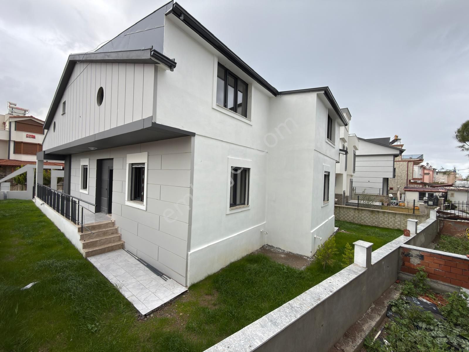 İzmir Dikili Cumhuriyet Mah Satılık Sıfır 3+1 Denize Yakın Villa - Görsel 19