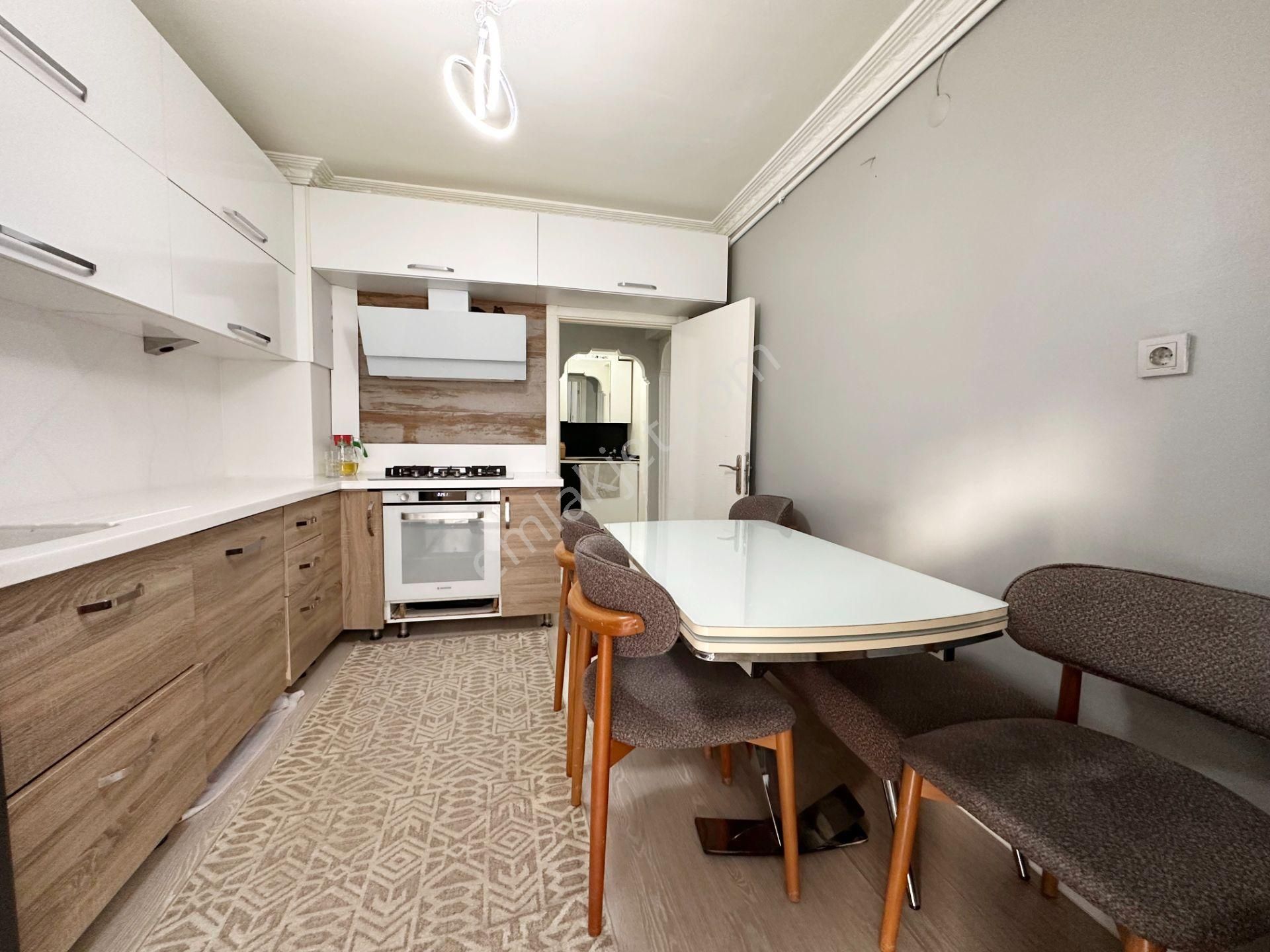 Taşcılar'dan Yeni Bina- Asansörlü -kilerli Full 3+1 Fırsat Daire - Görsel 3