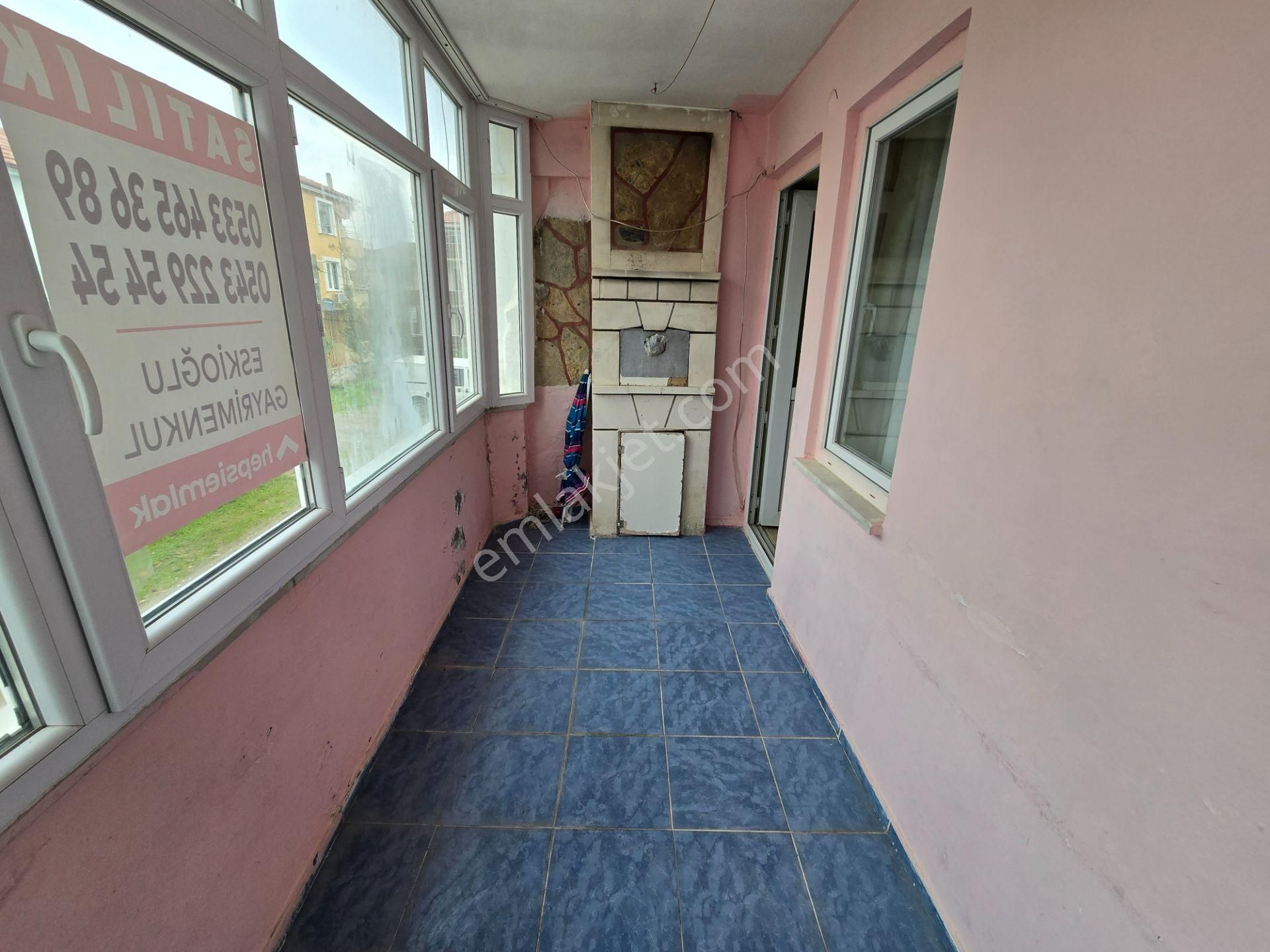 Denize Yürüme Mesafesinde Arakat 2+1 Daire - Görsel 2