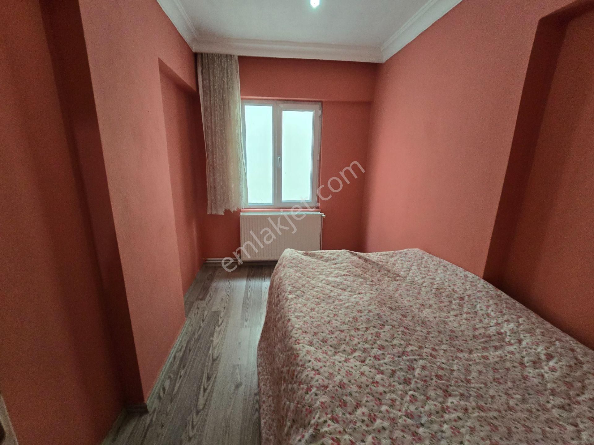 Denize Yürüme Mesafesinde Arakat 2+1 Daire - Görsel 9
