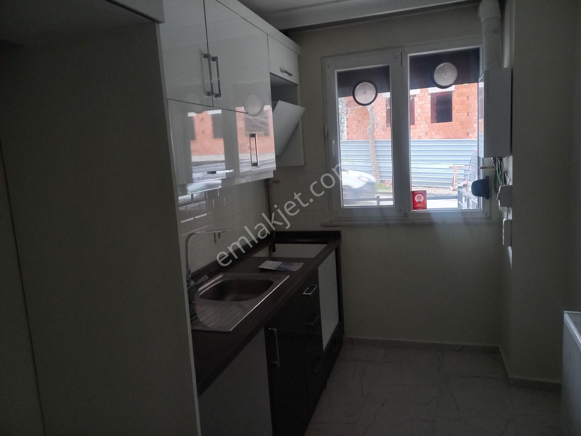 İdealtepede Cadde Üzerinde 60m2 Net Yüksek Giriş Bahçe Kullanımlı Satılık Daire - Görsel 11