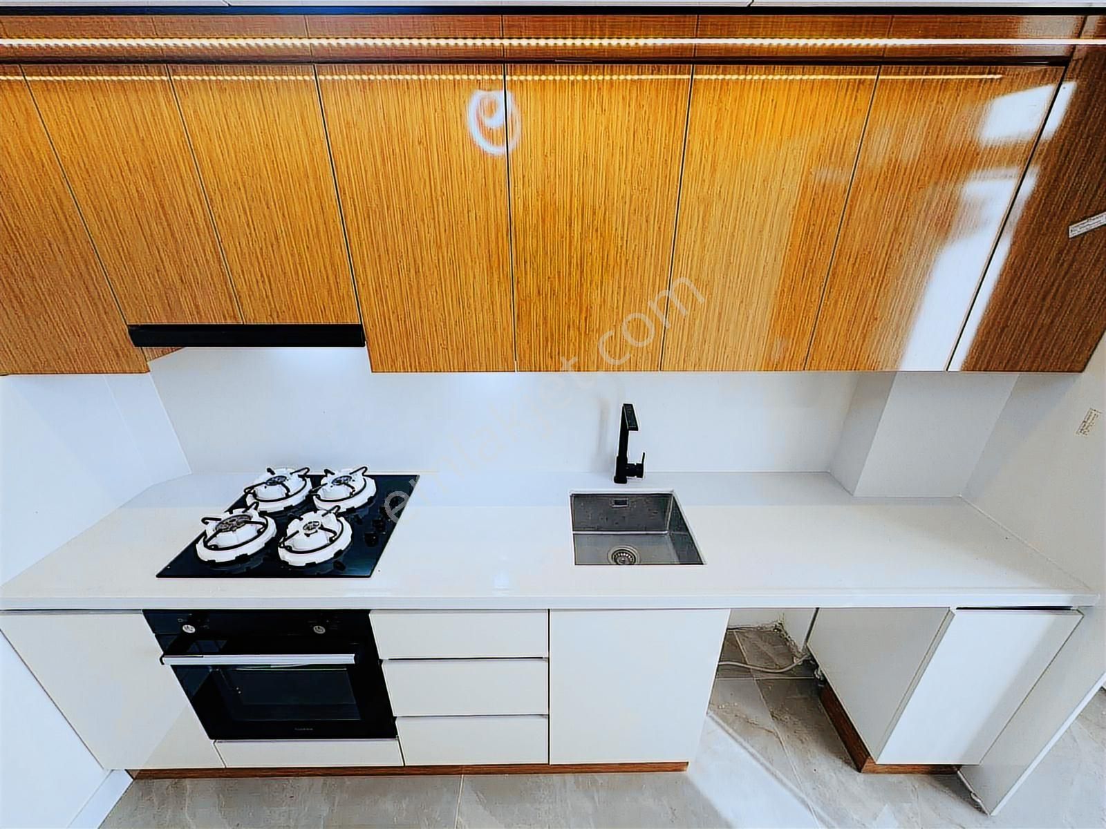 Kostak Gayrimenkulden Akçay Yenimahallede Denize 100m Öncephe3+1 - Görsel 2