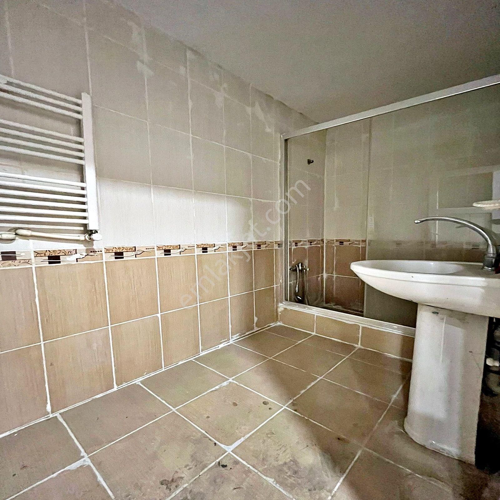 Hürriyet Mahallesinde Krediye Uygun Satılık 2+1 Bahçe Katı - Görsel 15