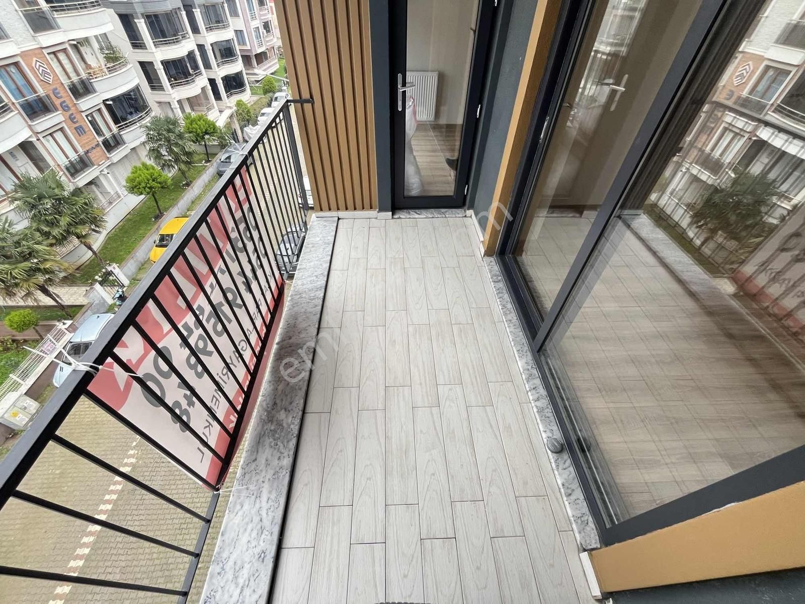 Gürsoy'dan İkizçayda Güvenlikli Otoparklı Sitede Ön Cephe 1+1 - Görsel 26