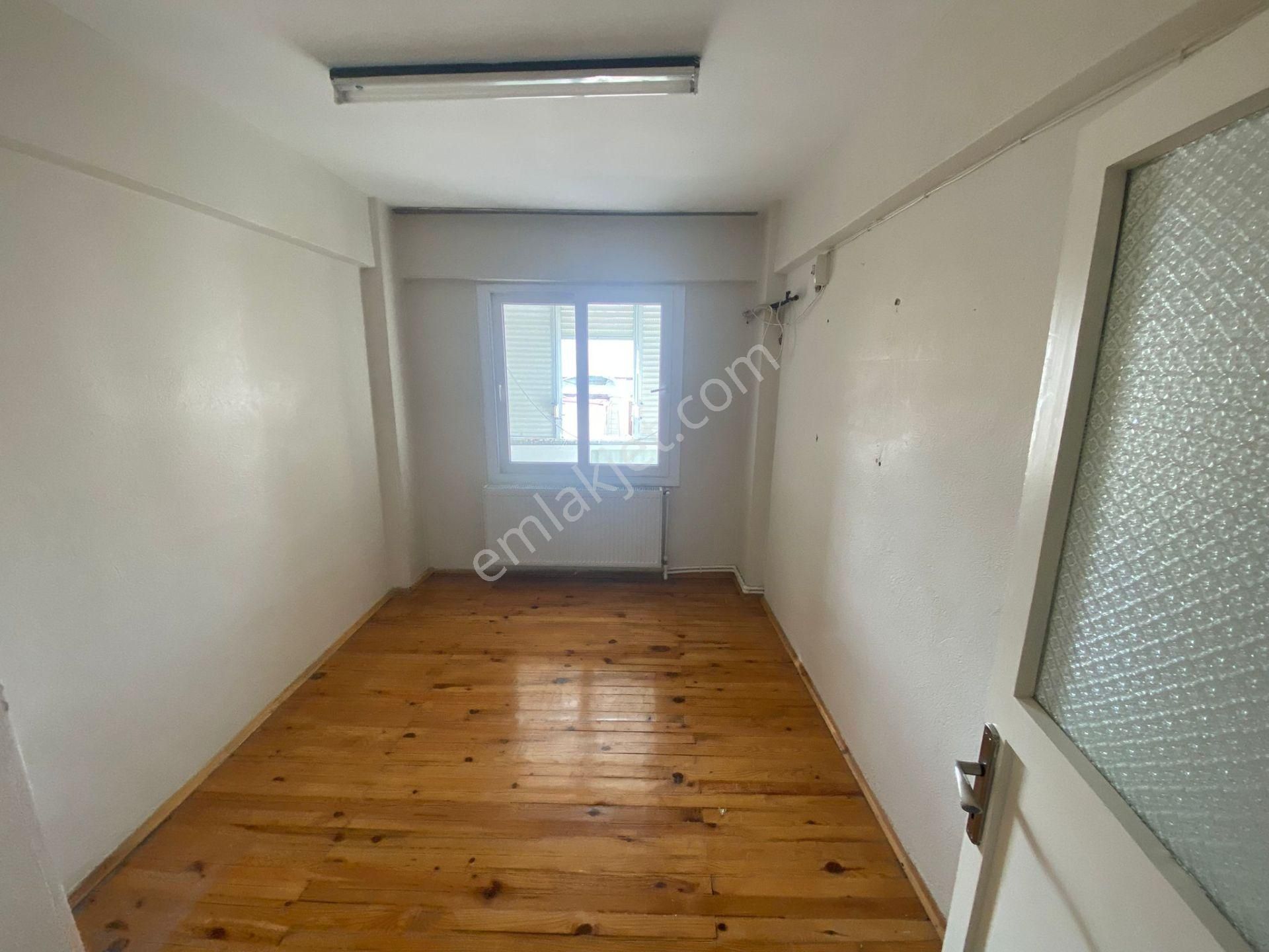 İzmir Tire De Satılık 3+1 Daire Çarşıya Yakın - Görsel 6